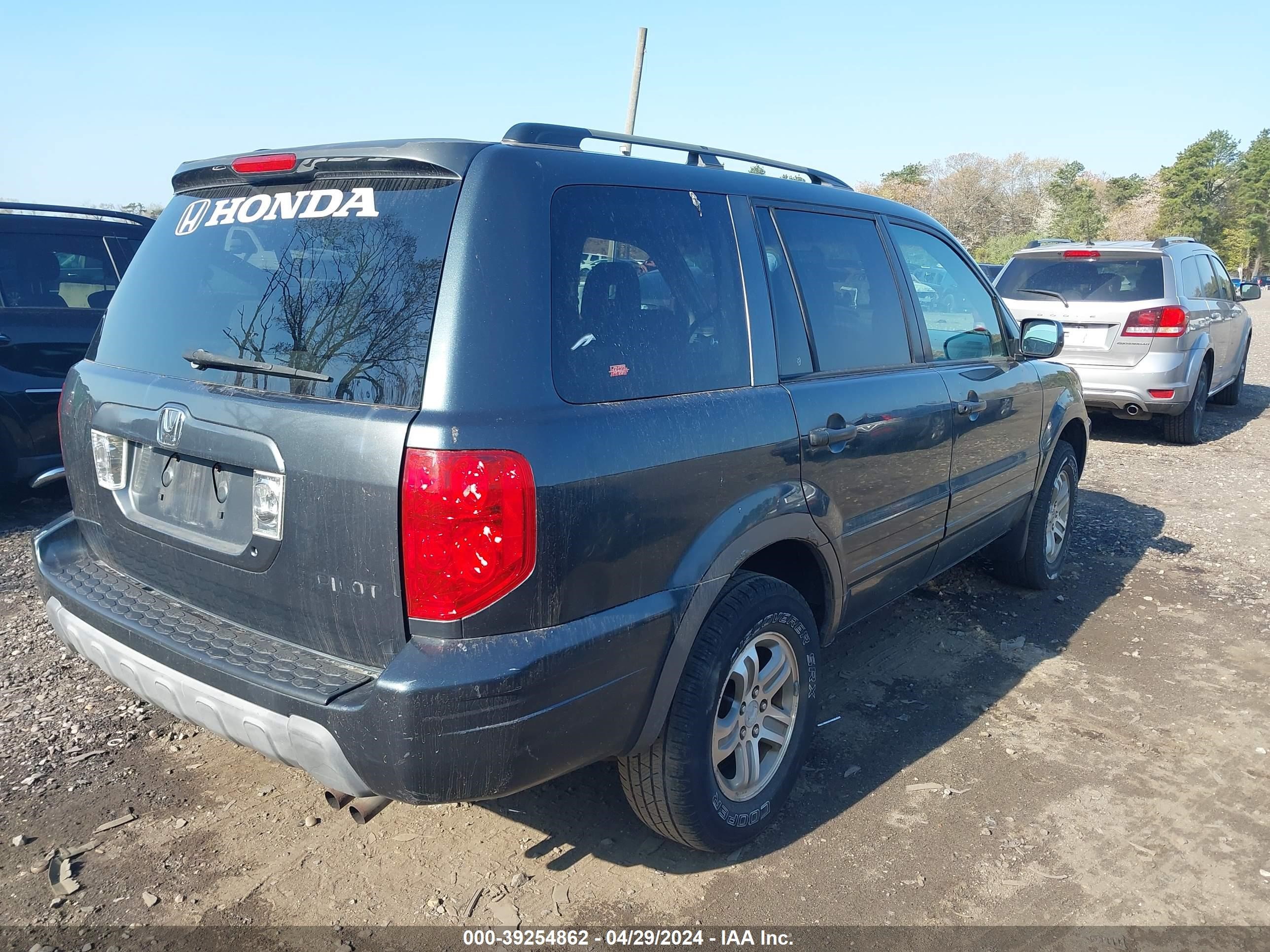 Photo 3 VIN: 2HKYF18443H551389 - HONDA PILOT 