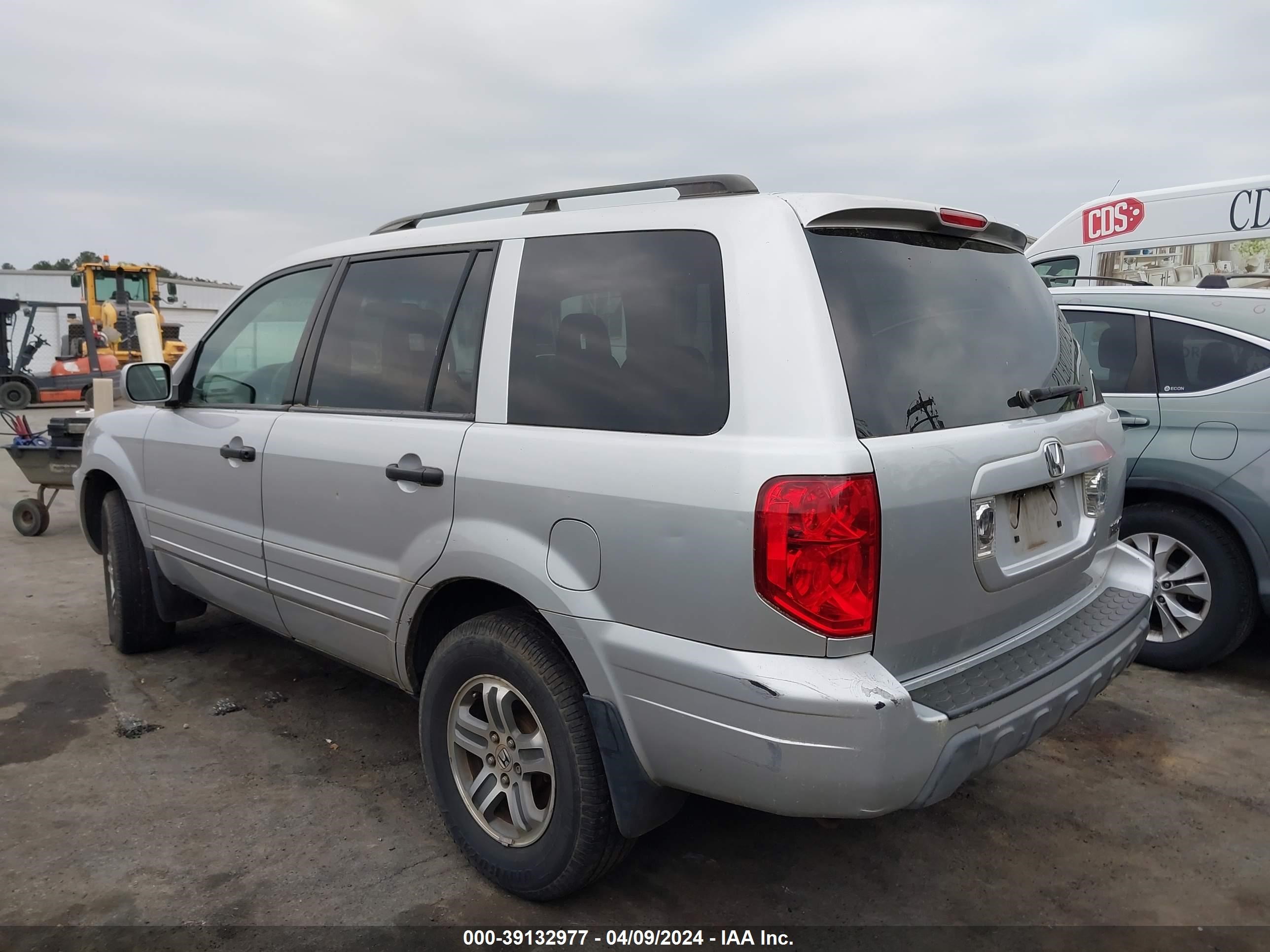 Photo 2 VIN: 2HKYF18465H528022 - HONDA PILOT 