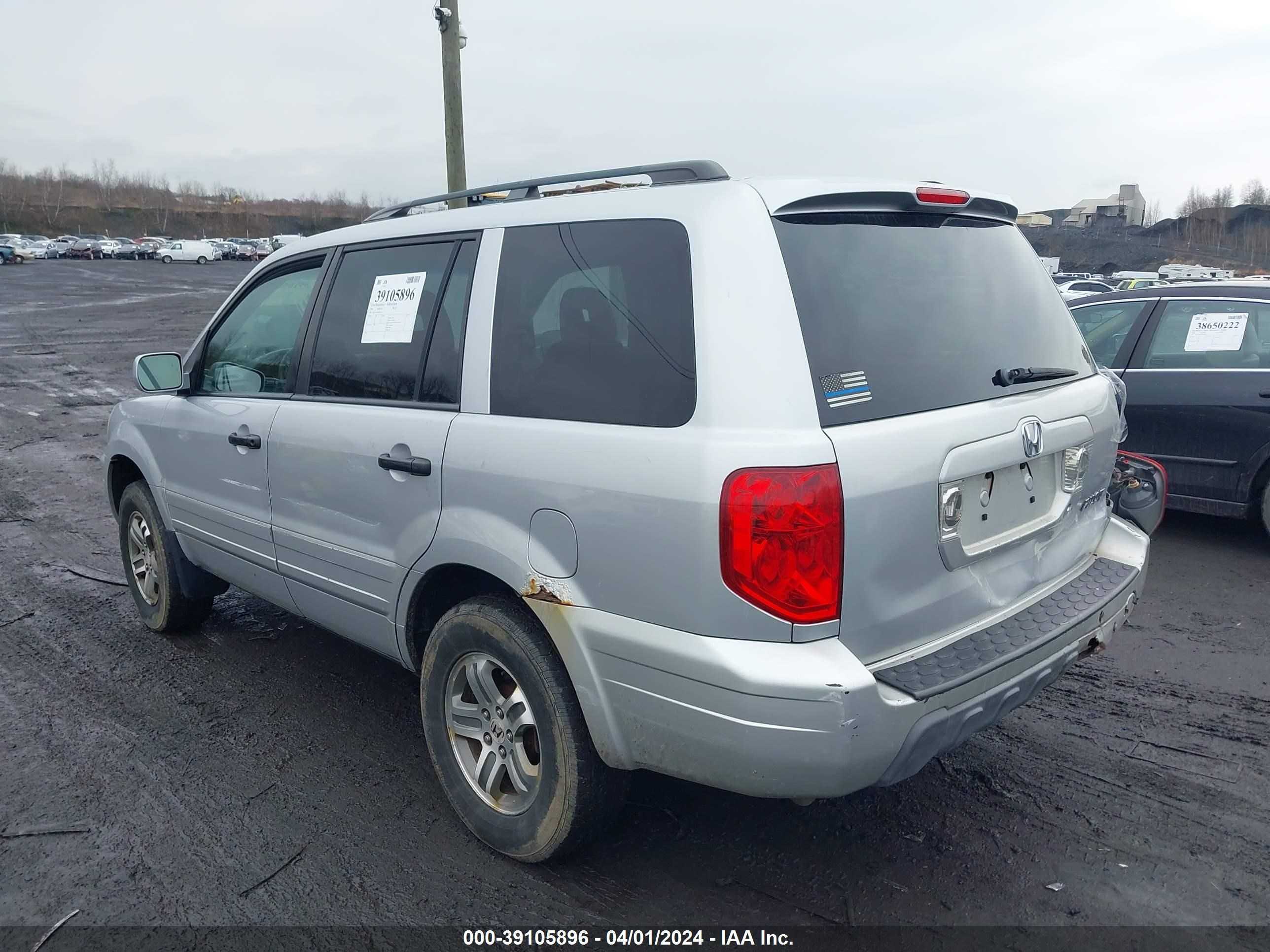 Photo 2 VIN: 2HKYF18474H592410 - HONDA PILOT 