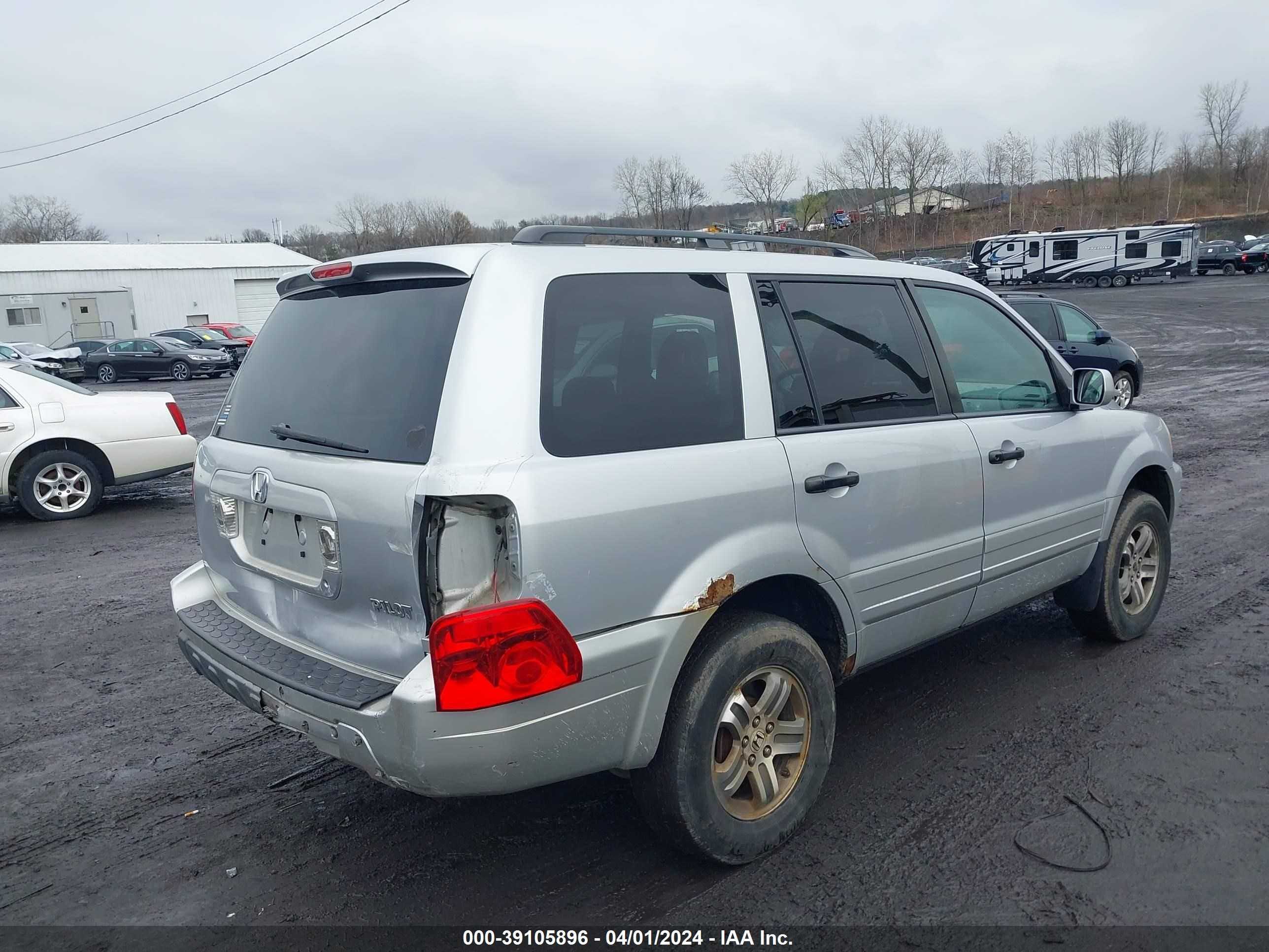 Photo 3 VIN: 2HKYF18474H592410 - HONDA PILOT 