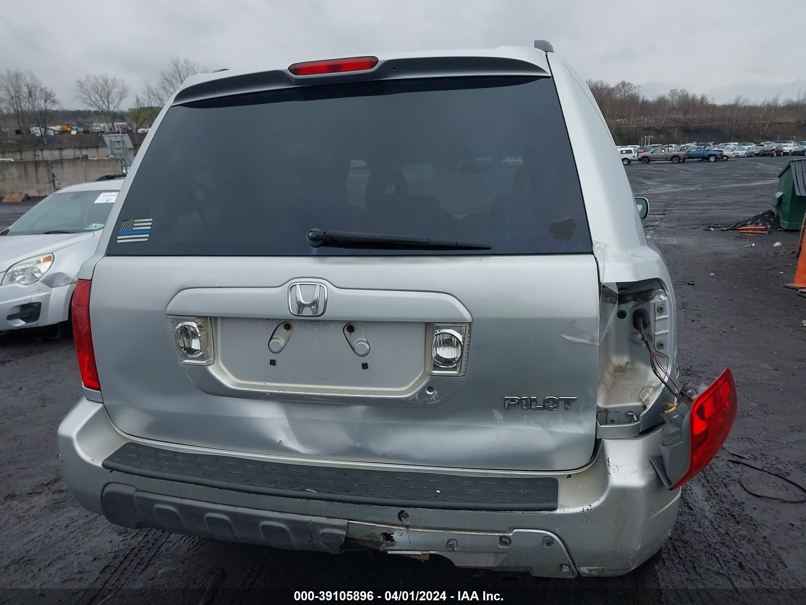 Photo 5 VIN: 2HKYF18474H592410 - HONDA PILOT 