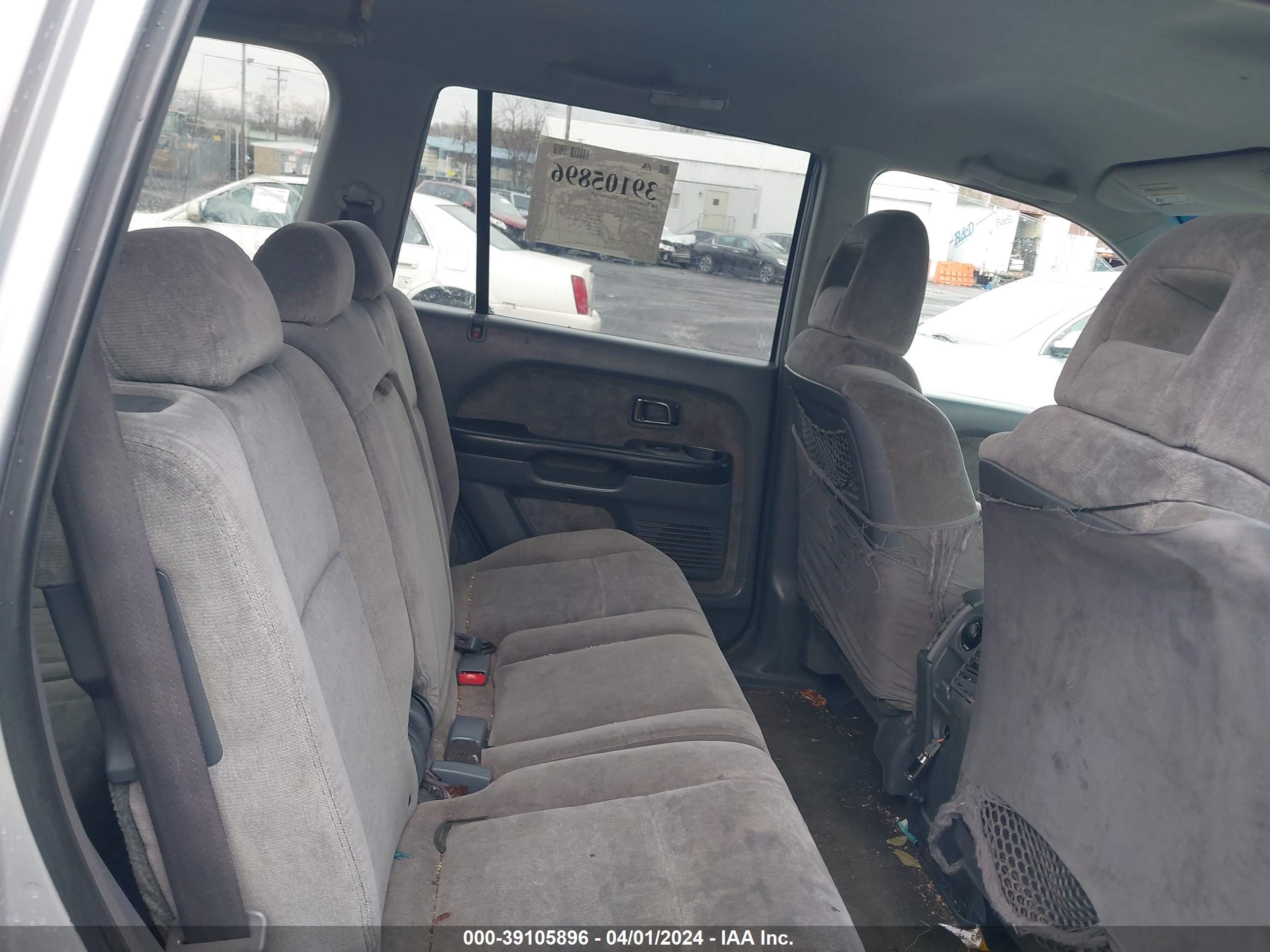 Photo 7 VIN: 2HKYF18474H592410 - HONDA PILOT 