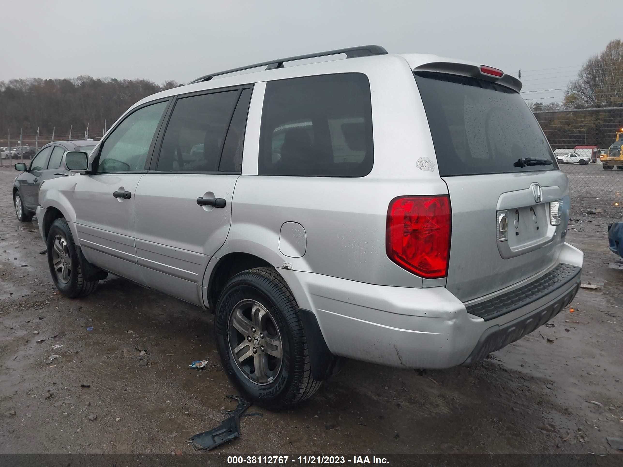 Photo 2 VIN: 2HKYF18484H586387 - HONDA PILOT 