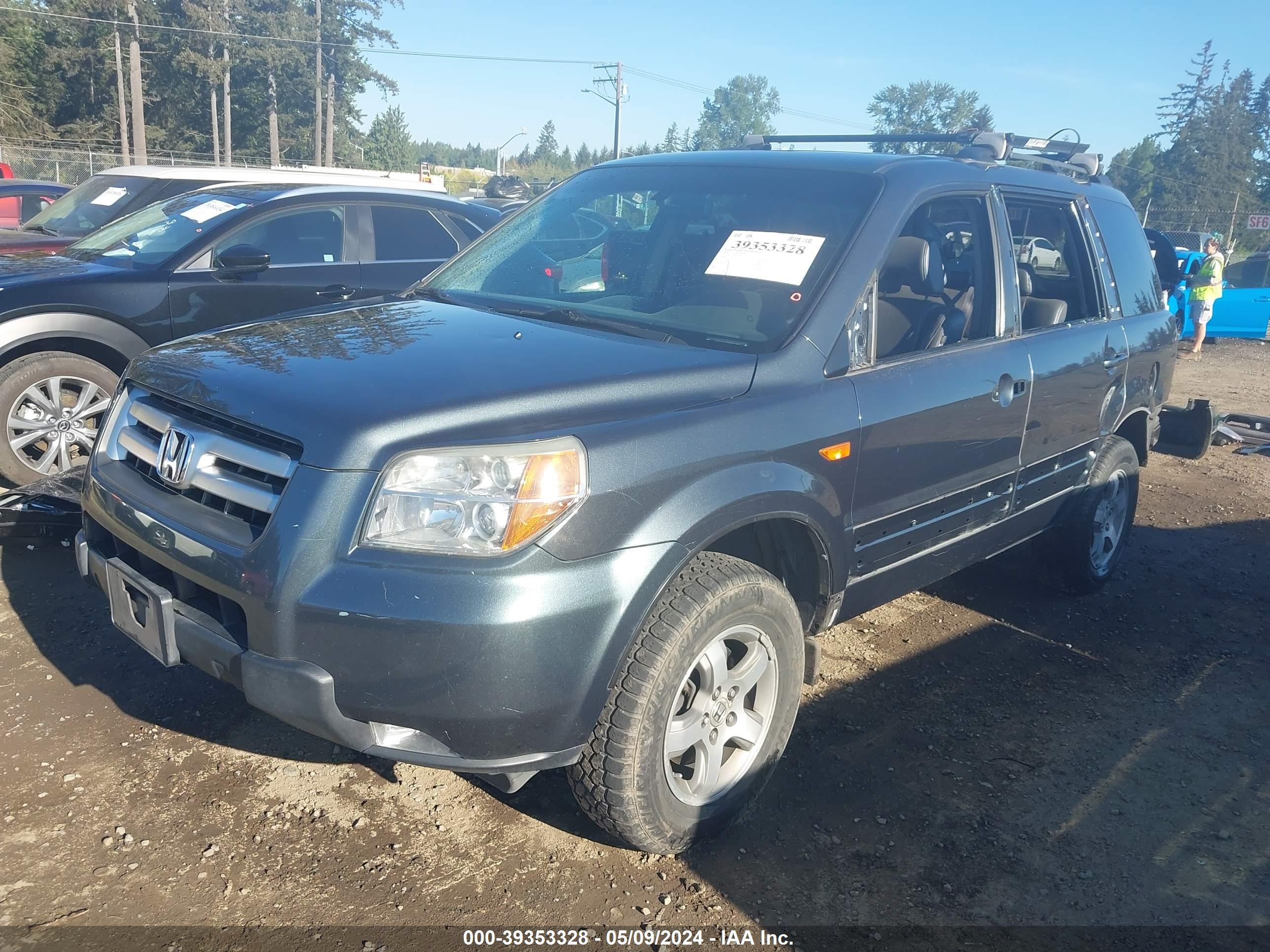 Photo 1 VIN: 2HKYF18506H556120 - HONDA PILOT 