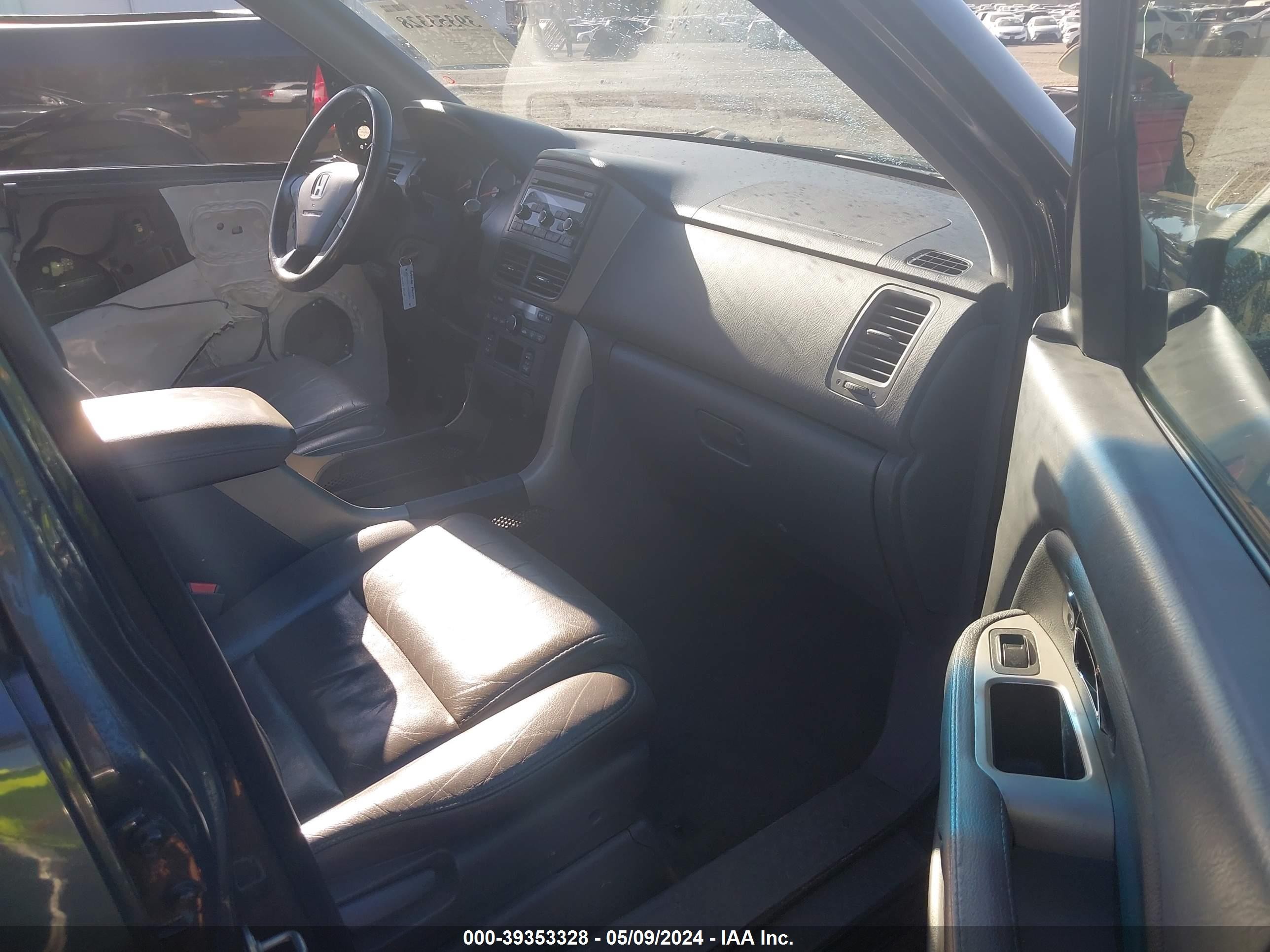 Photo 4 VIN: 2HKYF18506H556120 - HONDA PILOT 