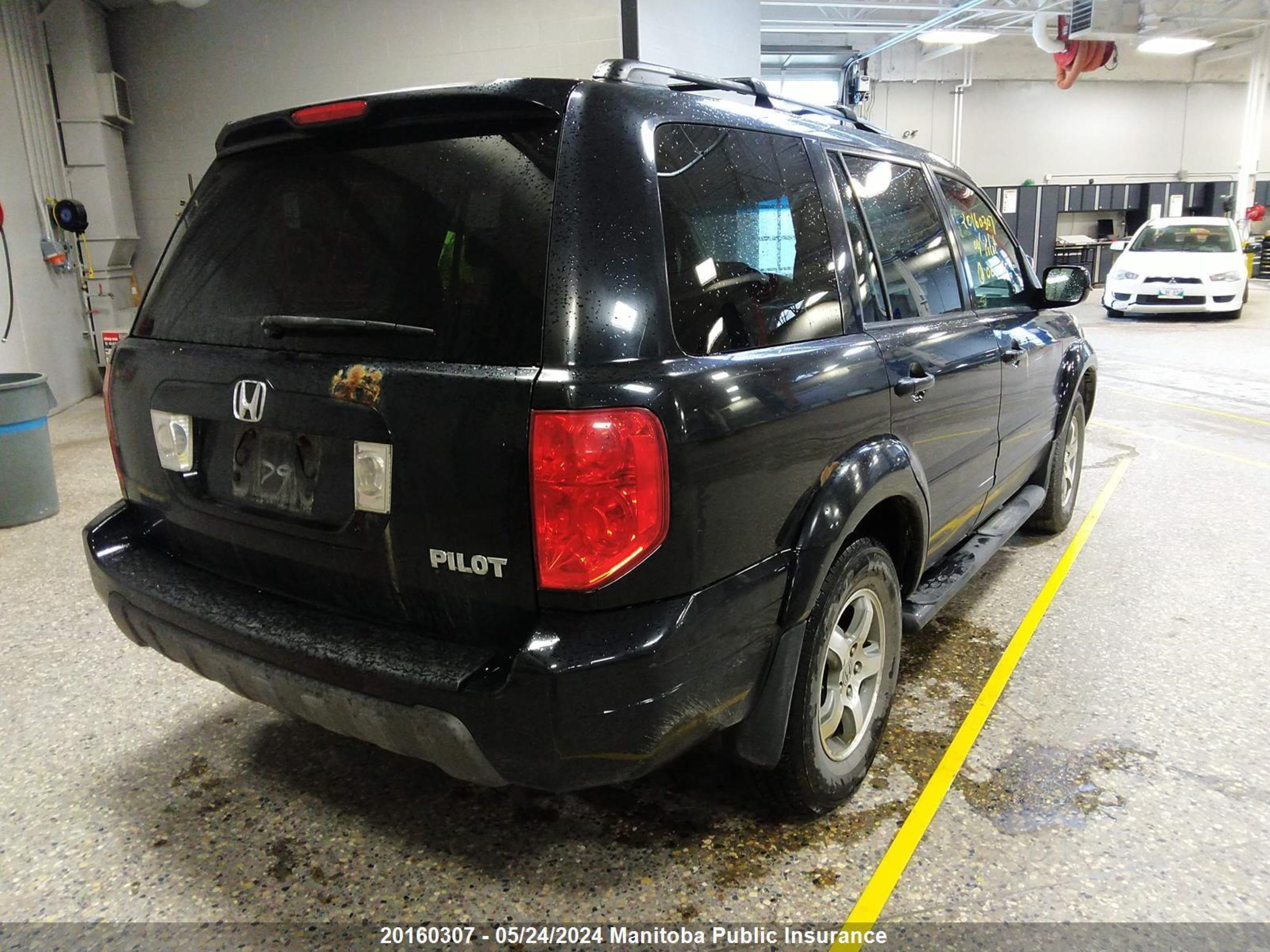 Photo 3 VIN: 2HKYF18514H002095 - HONDA PILOT 