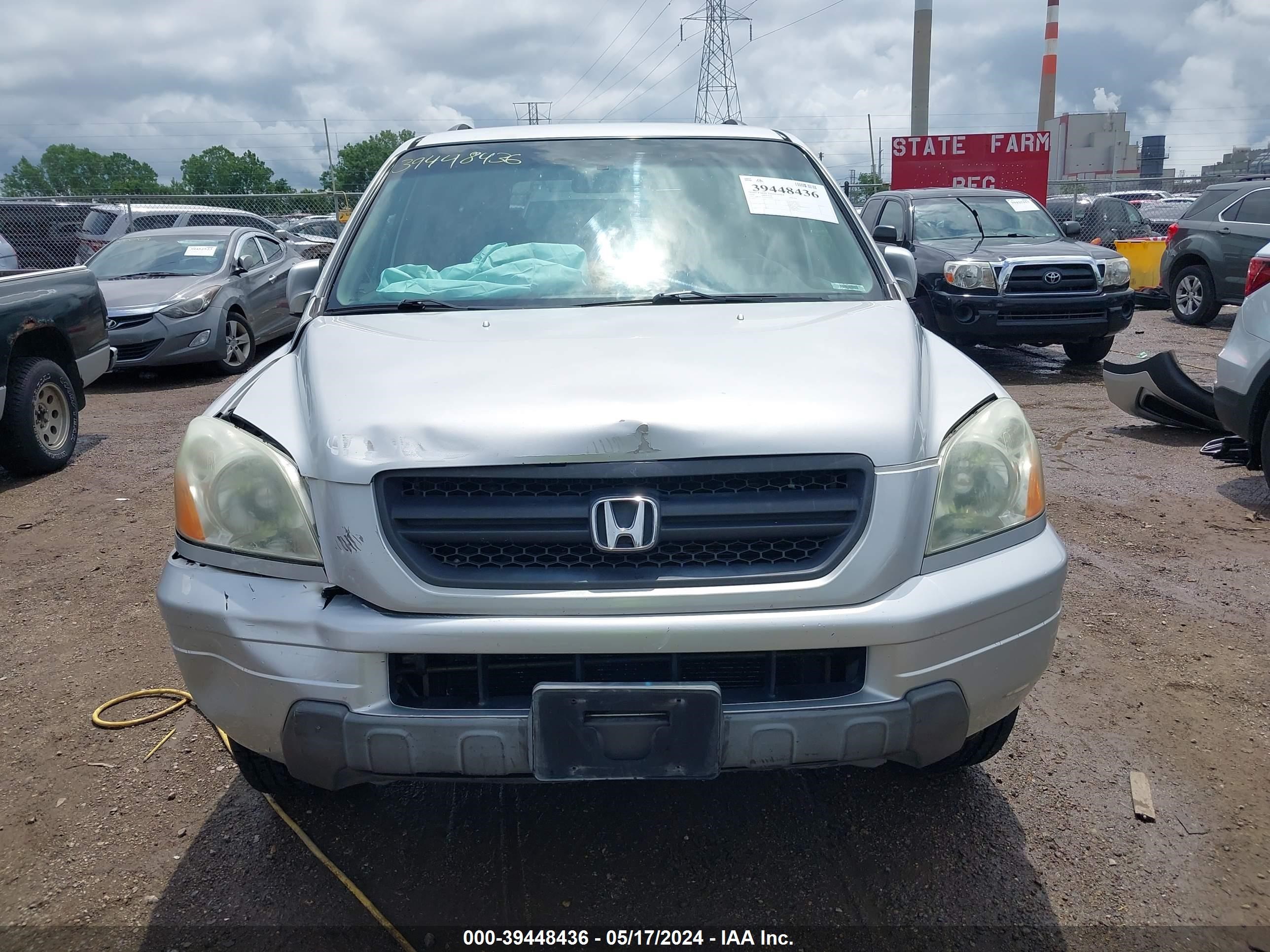 Photo 11 VIN: 2HKYF18514H509949 - HONDA PILOT 