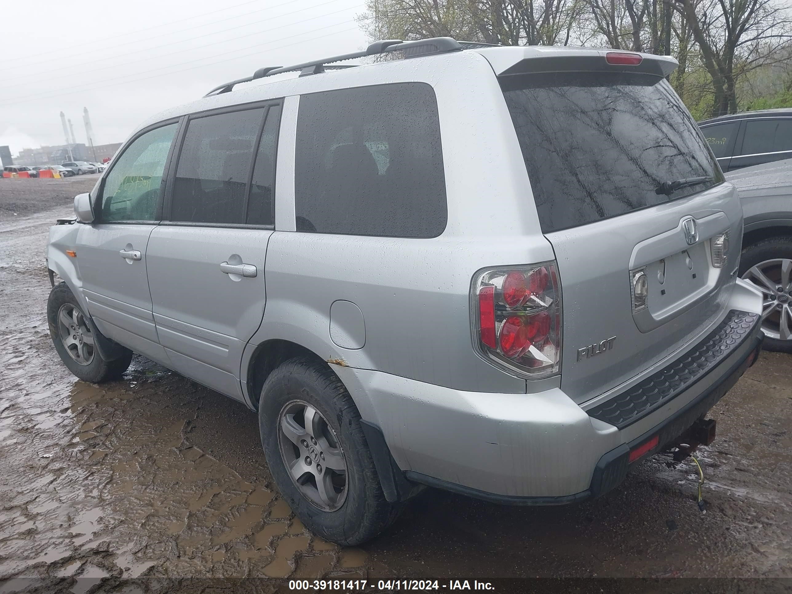 Photo 2 VIN: 2HKYF18517H518543 - HONDA PILOT 