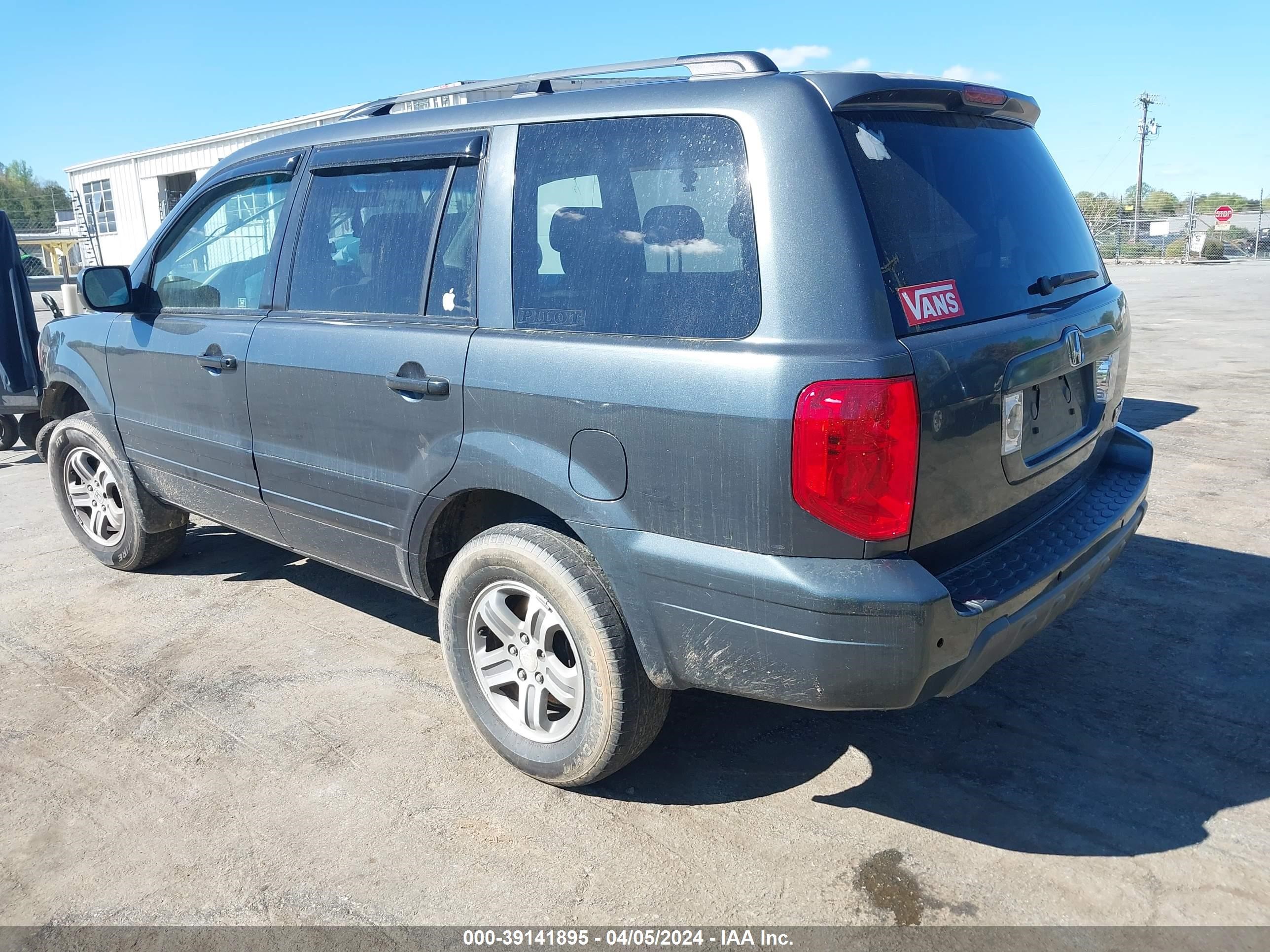 Photo 2 VIN: 2HKYF18523H558706 - HONDA PILOT 