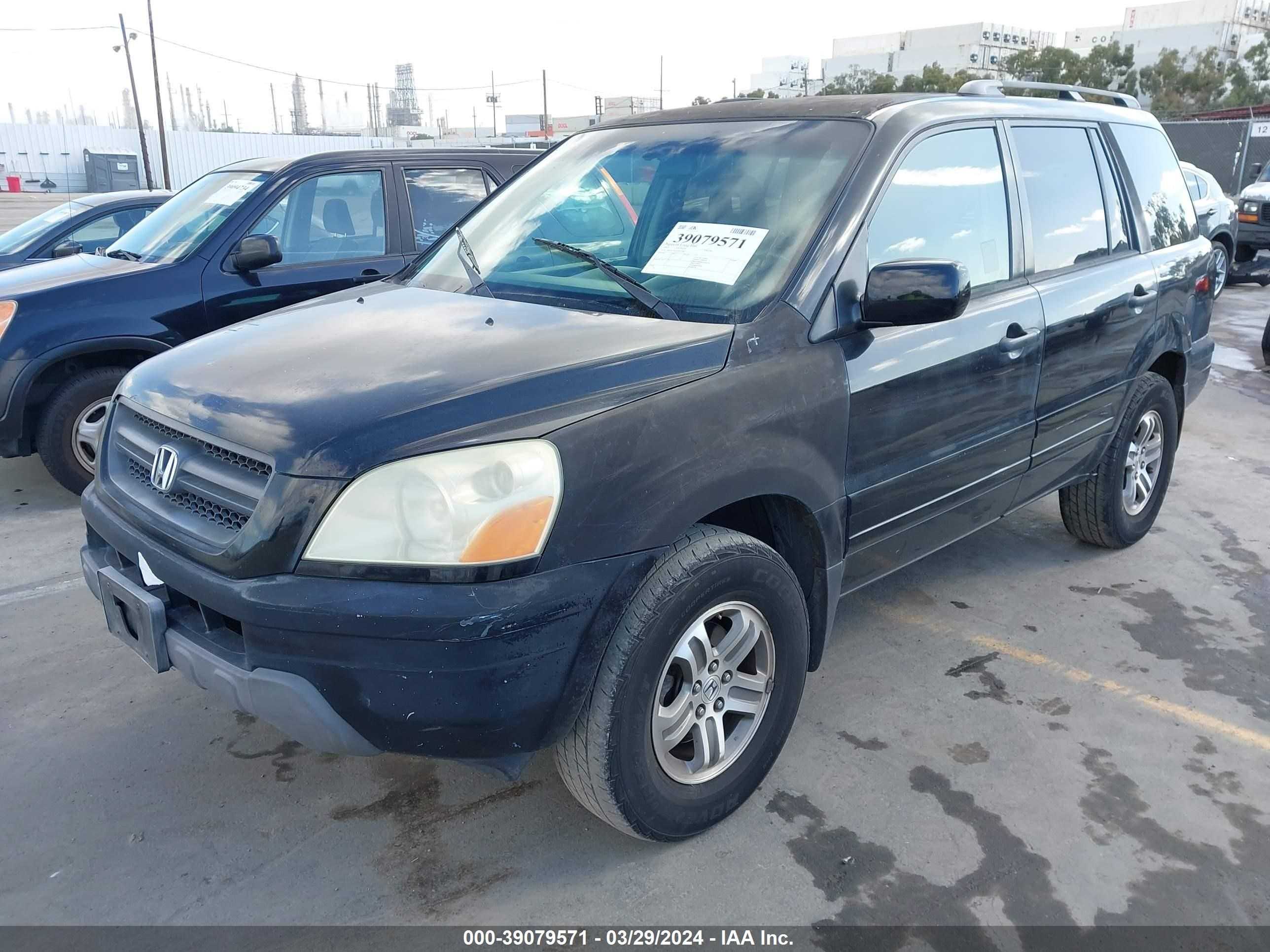 Photo 1 VIN: 2HKYF18523H616300 - HONDA PILOT 