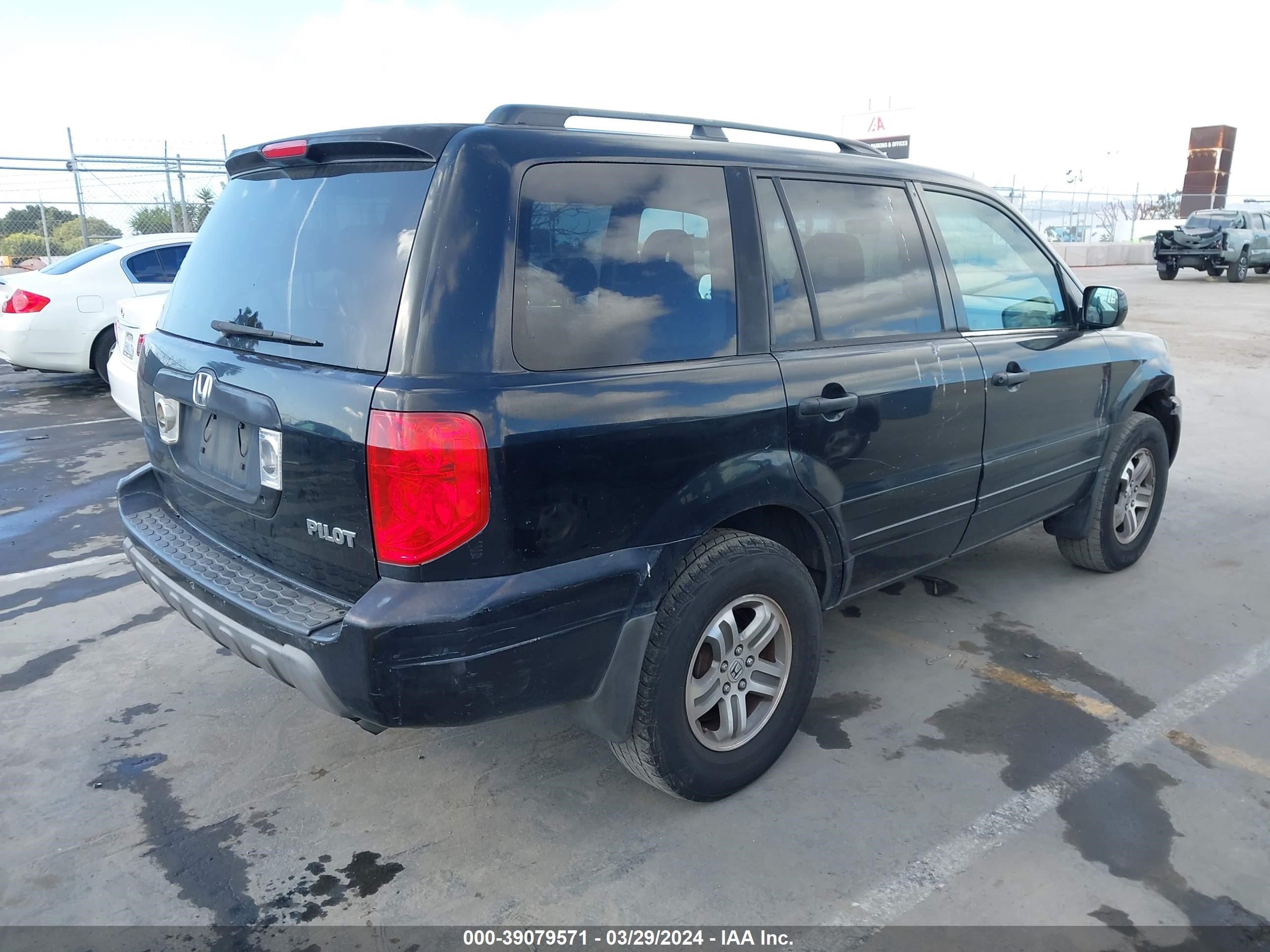 Photo 3 VIN: 2HKYF18523H616300 - HONDA PILOT 