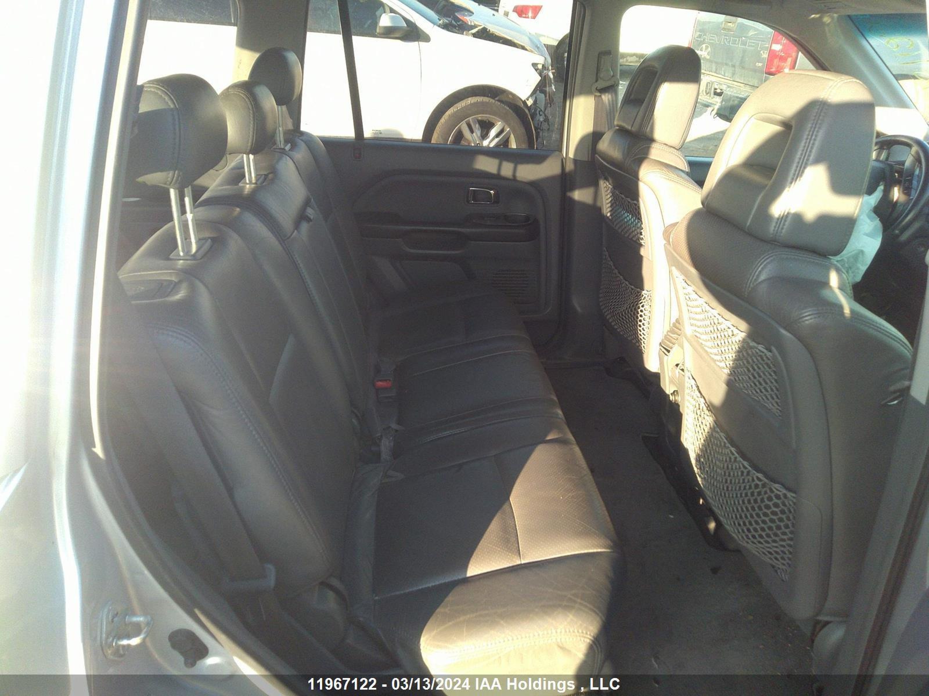 Photo 7 VIN: 2HKYF18524H583395 - HONDA PILOT 