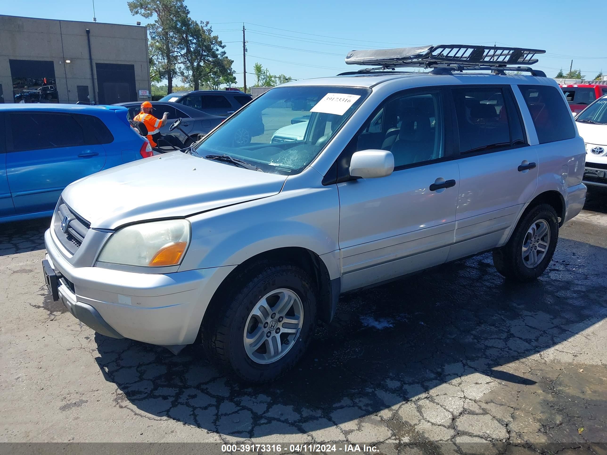 Photo 1 VIN: 2HKYF18525H505474 - HONDA PILOT 