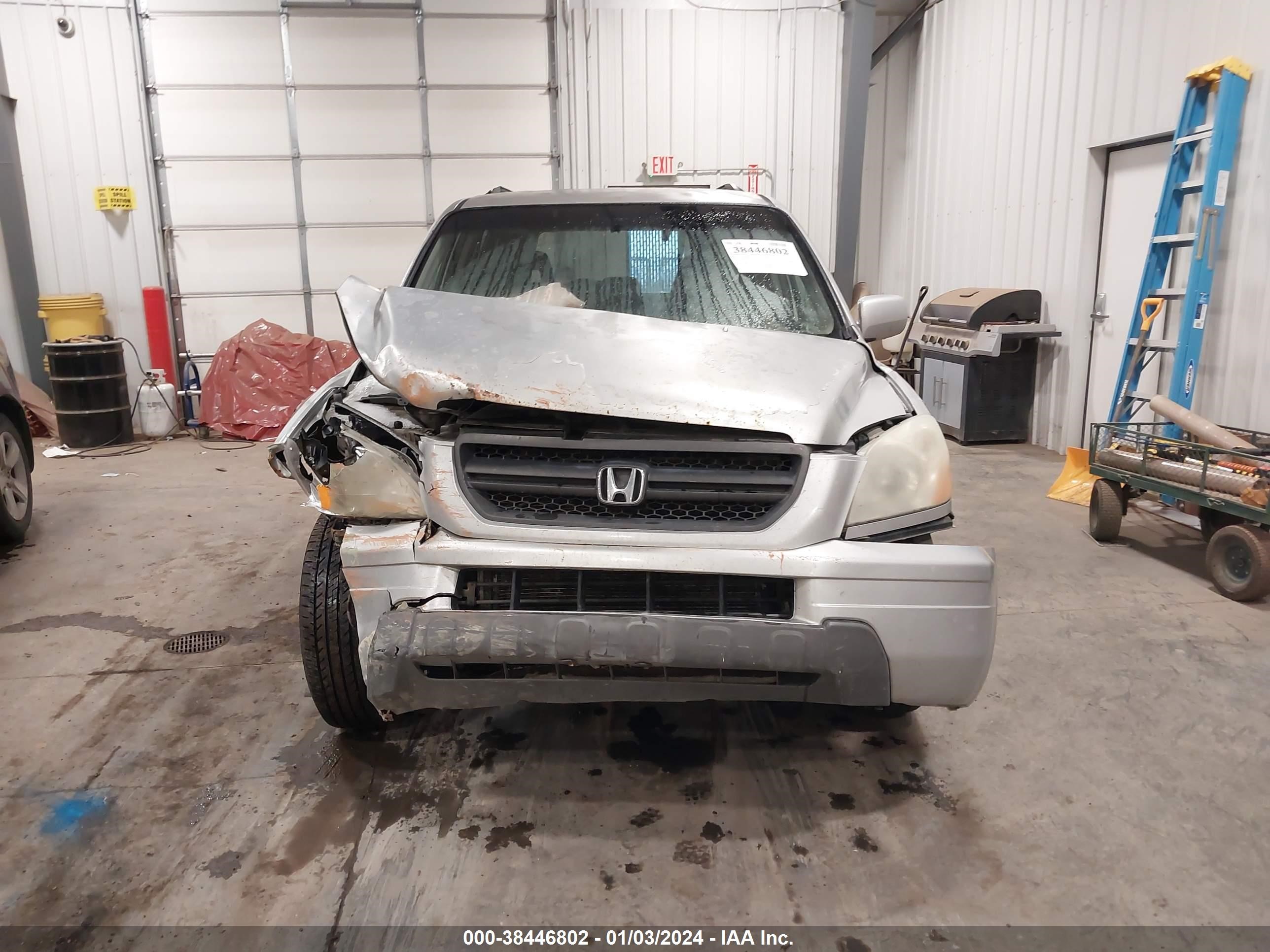 Photo 5 VIN: 2HKYF18534H558053 - HONDA PILOT 