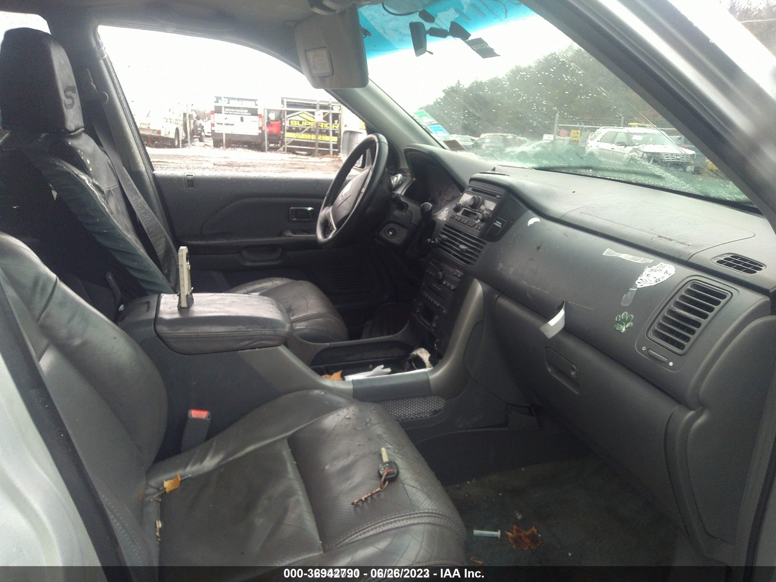 Photo 4 VIN: 2HKYF18535H516208 - HONDA PILOT 