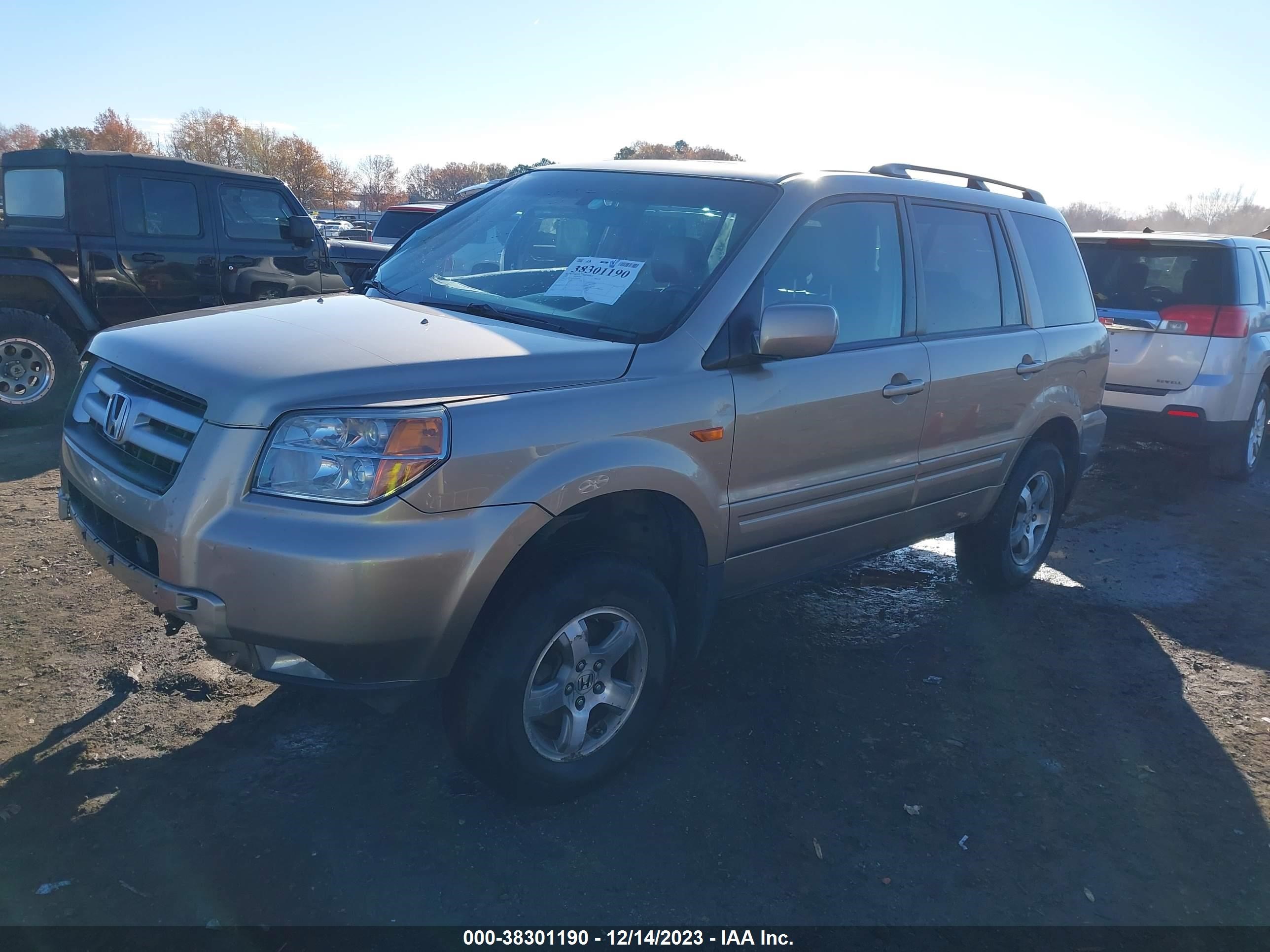 Photo 1 VIN: 2HKYF18537H536574 - HONDA PILOT 