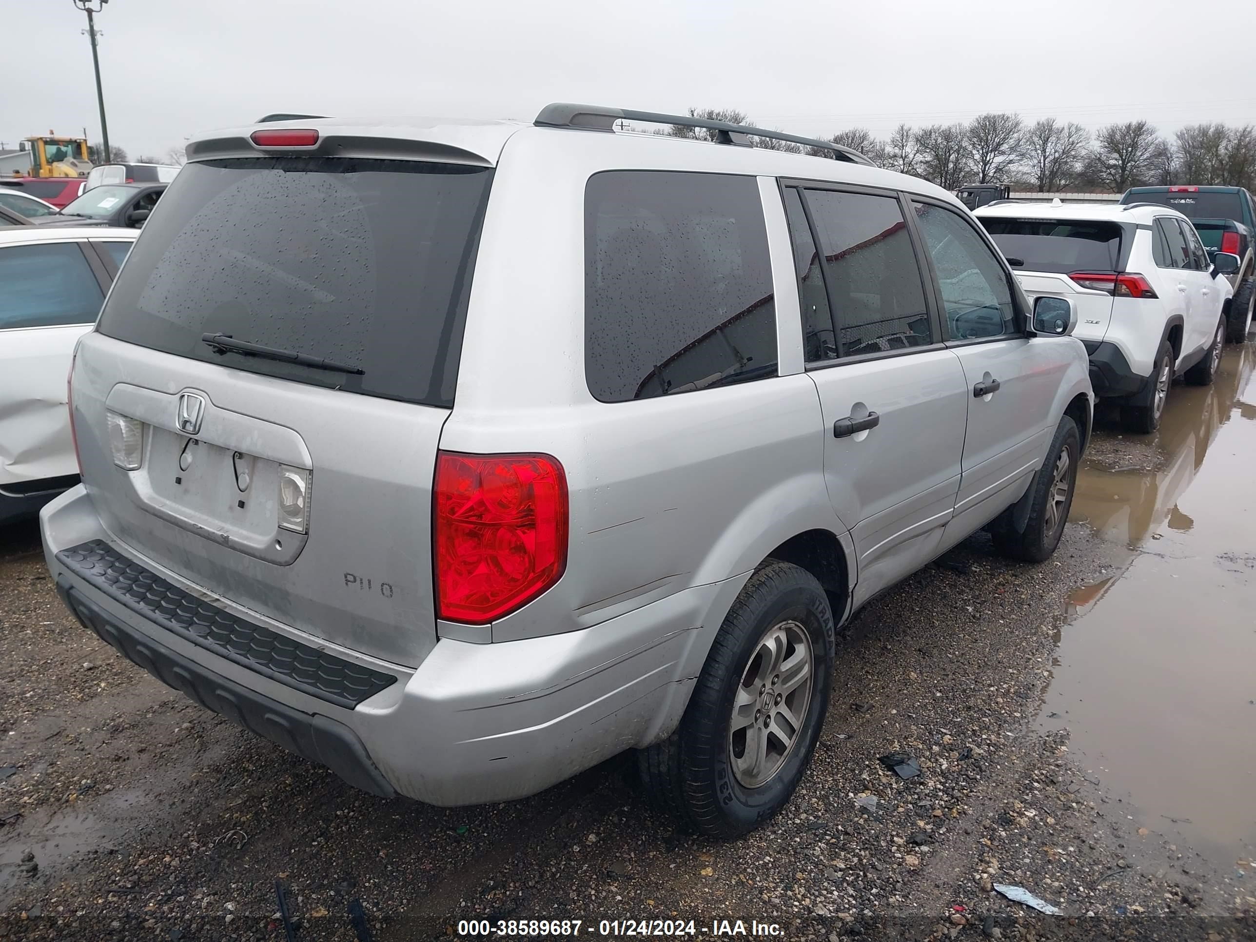 Photo 3 VIN: 2HKYF18544H532187 - HONDA PILOT 