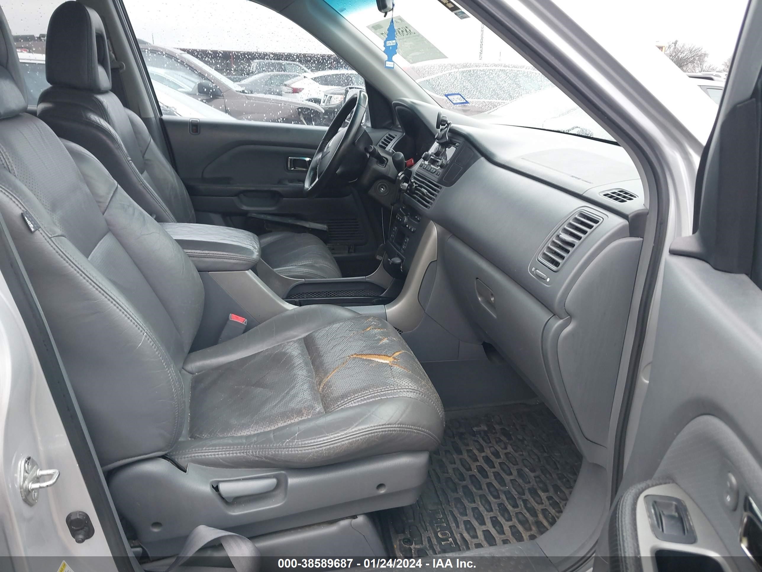 Photo 4 VIN: 2HKYF18544H532187 - HONDA PILOT 