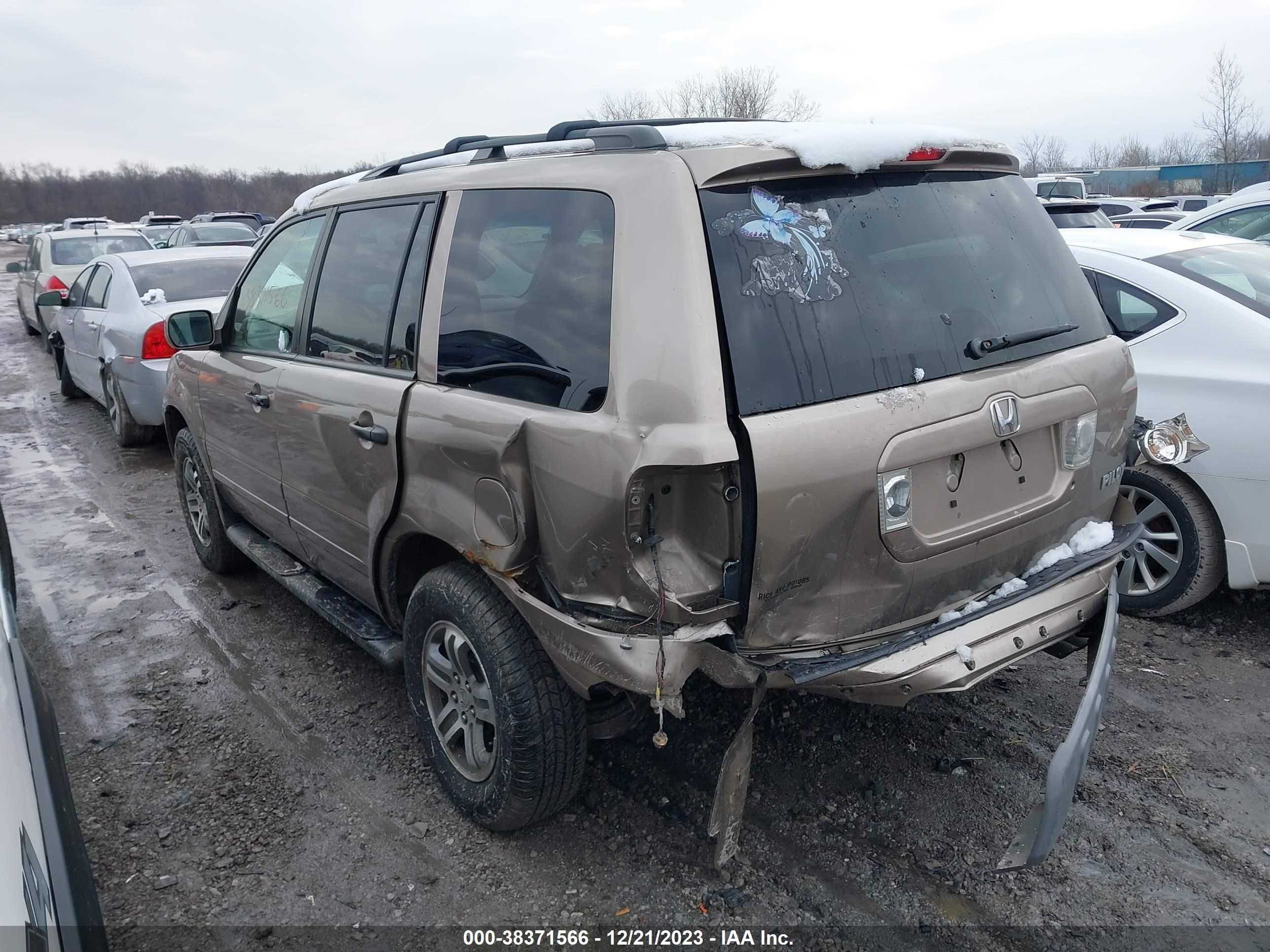 Photo 2 VIN: 2HKYF18544H574486 - HONDA PILOT 