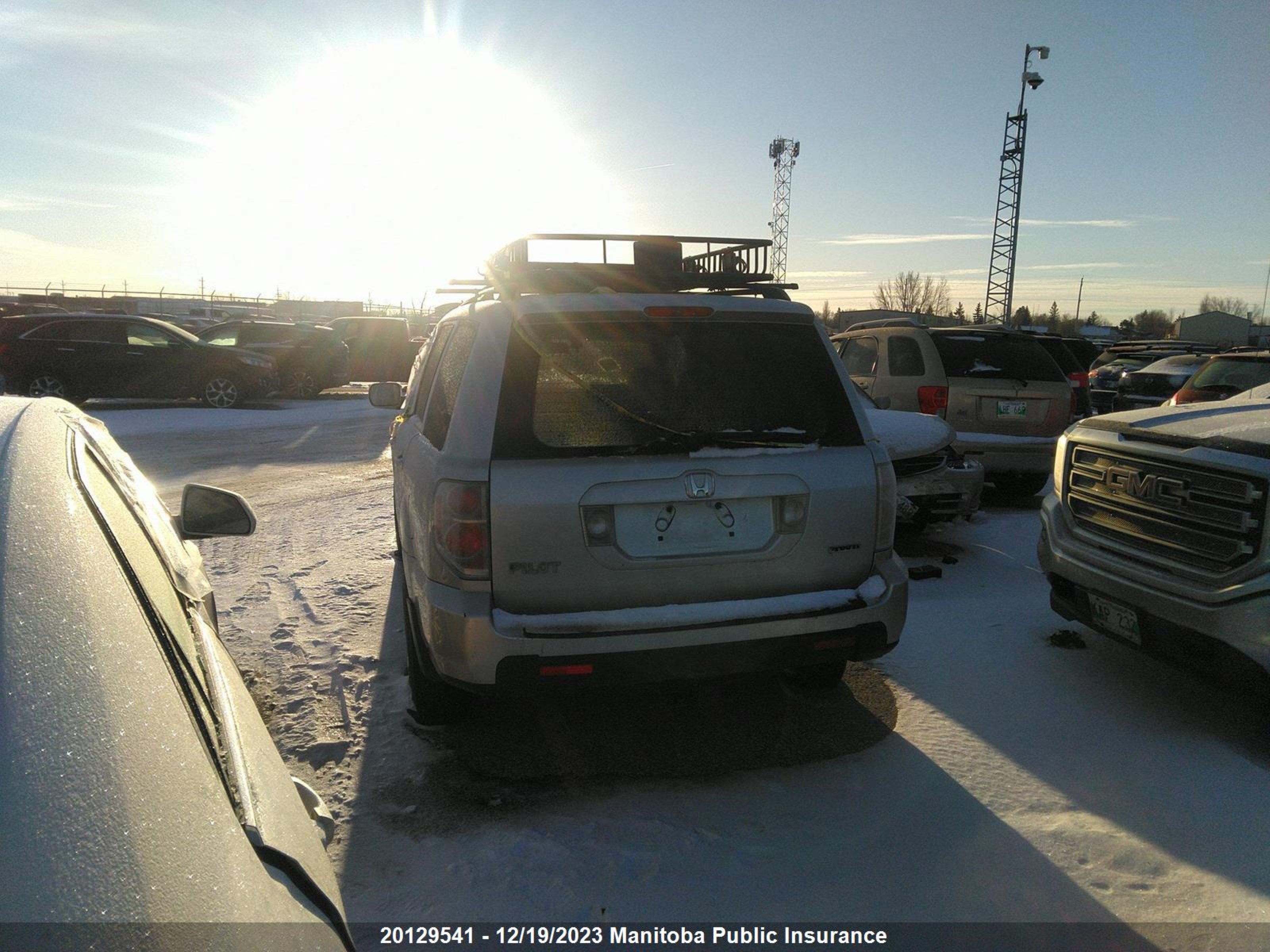 Photo 2 VIN: 2HKYF18546H001851 - HONDA PILOT 