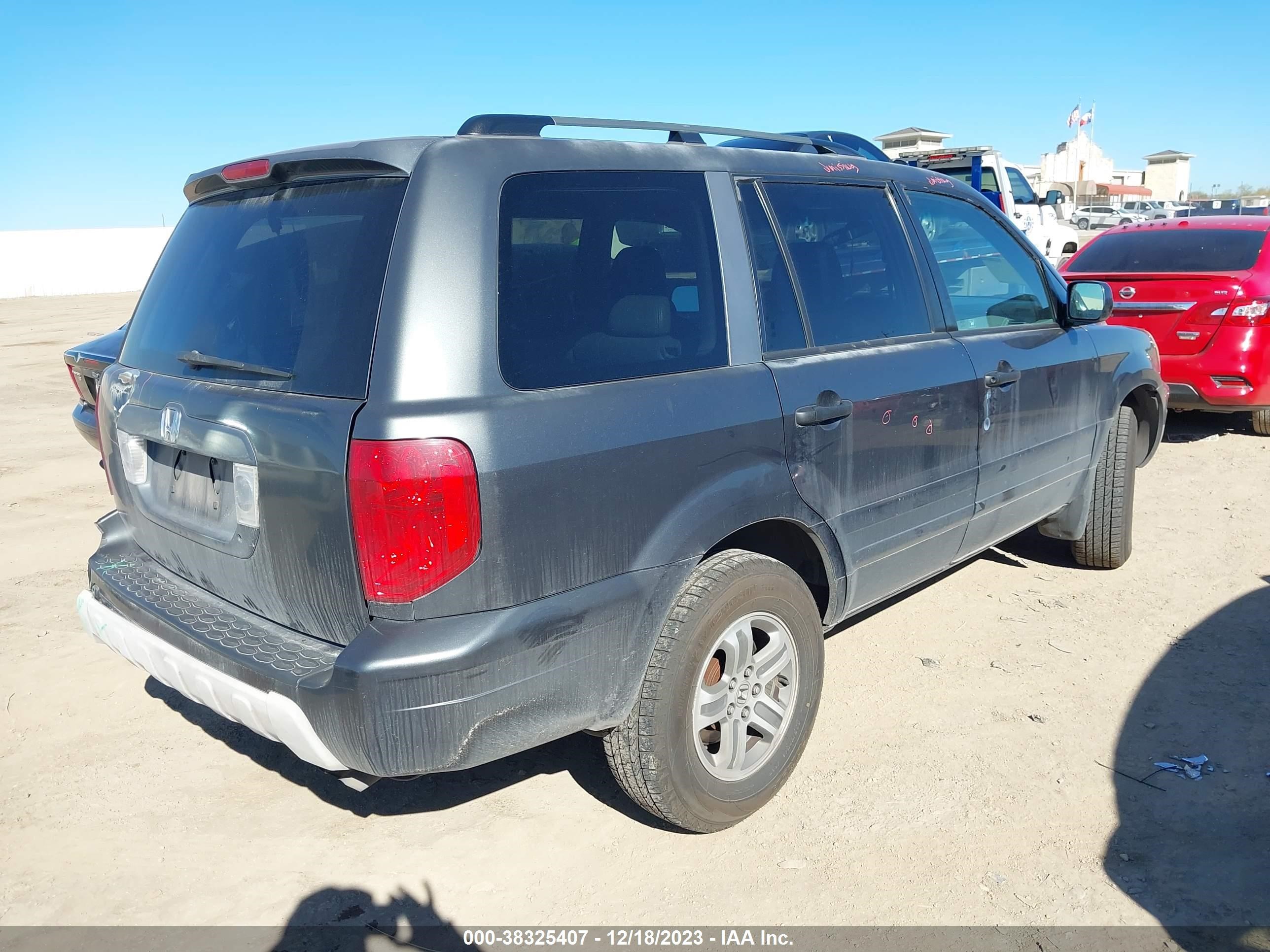 Photo 3 VIN: 2HKYF18554H605213 - HONDA PILOT 