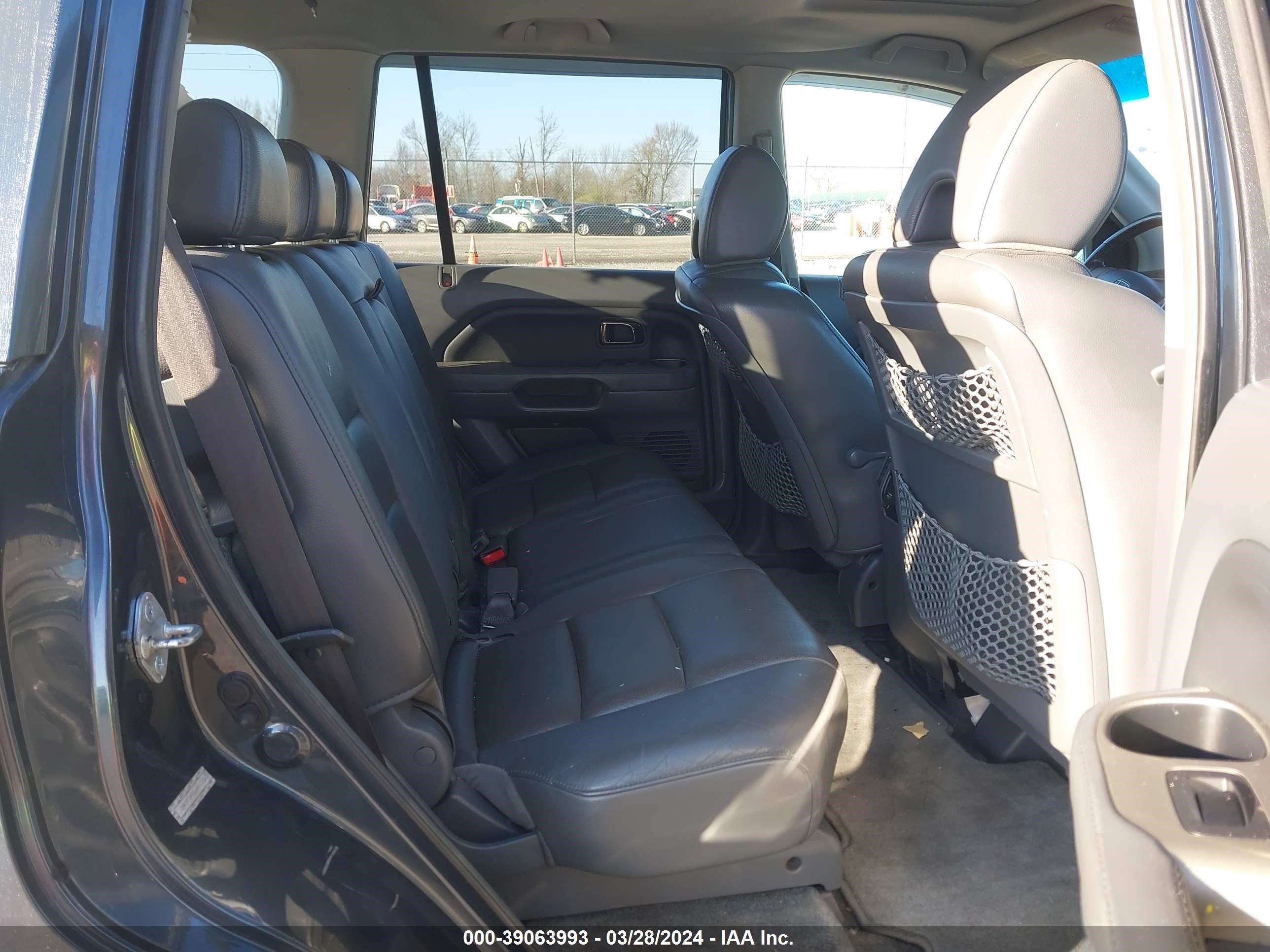 Photo 7 VIN: 2HKYF18556H551236 - HONDA PILOT 