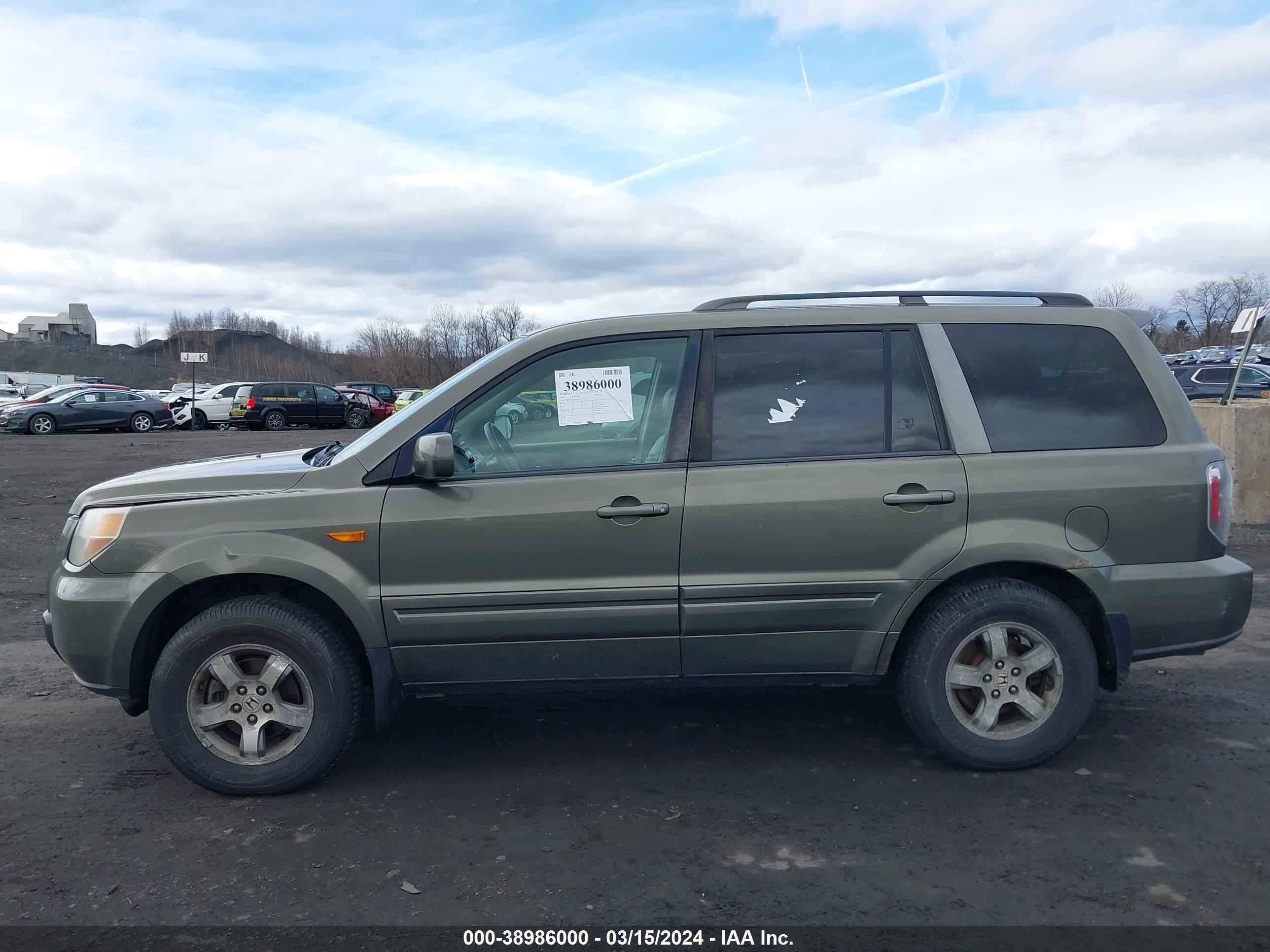 Photo 5 VIN: 2HKYF18557H537158 - HONDA PILOT 