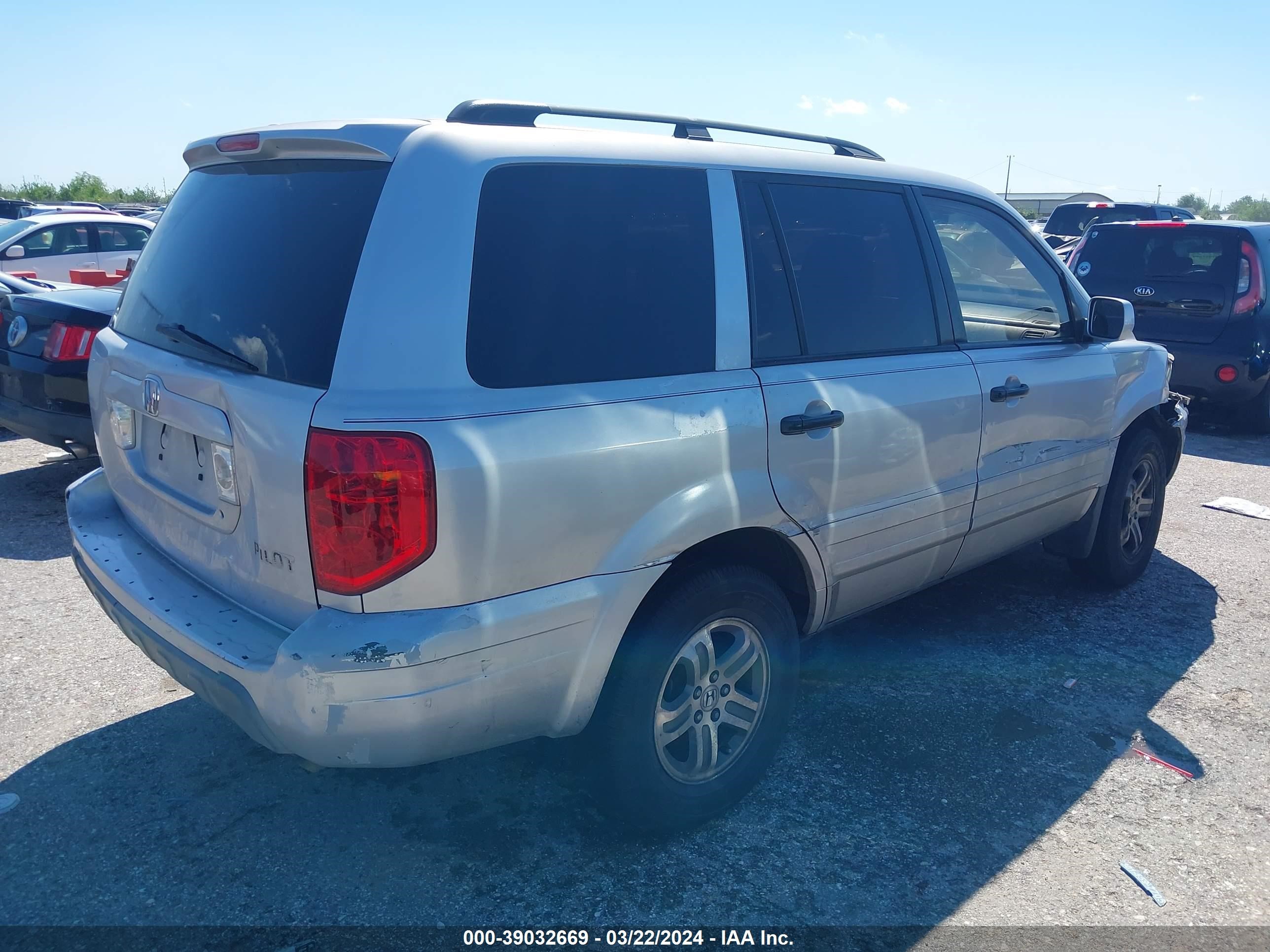 Photo 3 VIN: 2HKYF18564H505816 - HONDA PILOT 