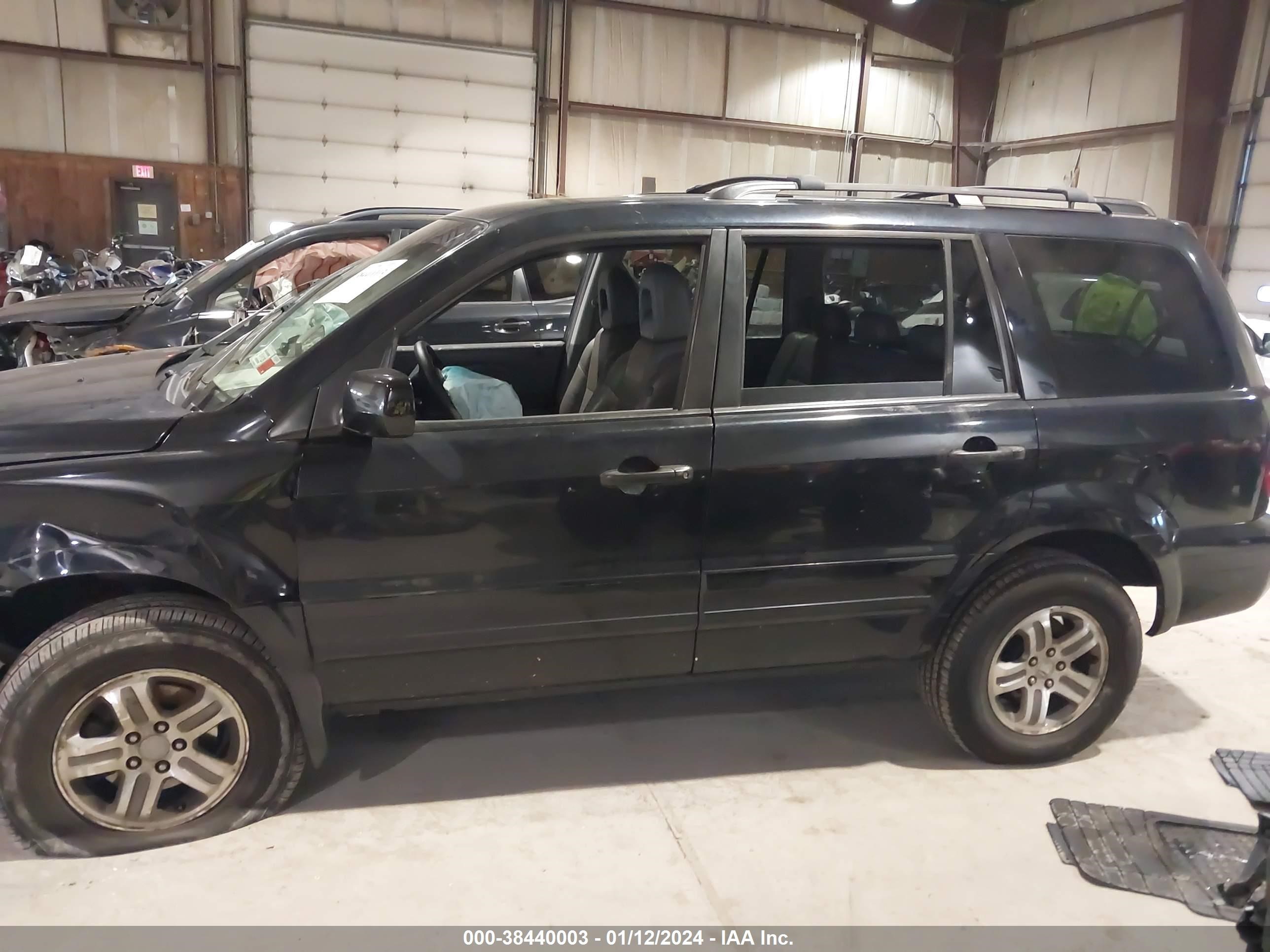 Photo 13 VIN: 2HKYF18564H570830 - HONDA PILOT 