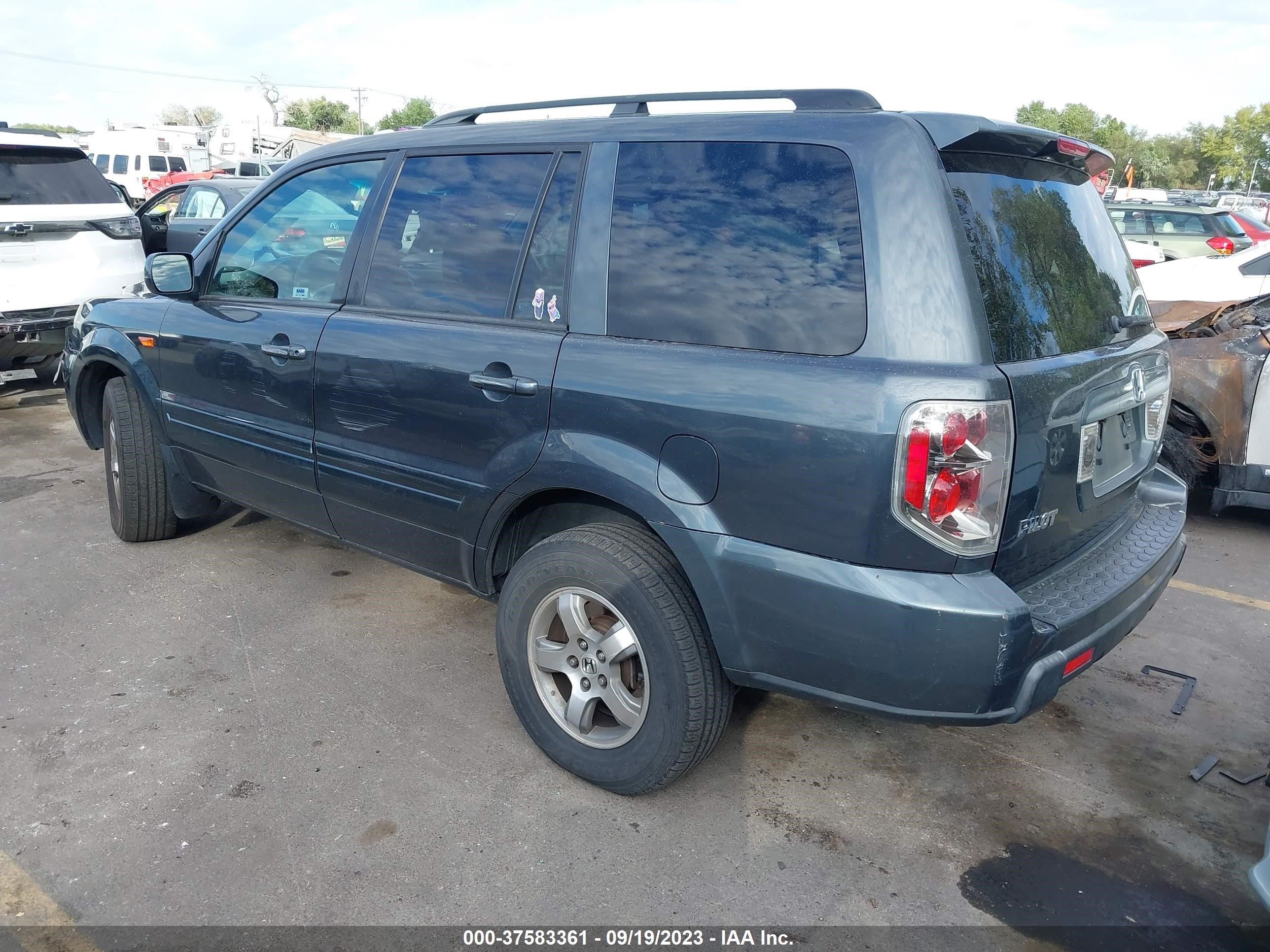 Photo 2 VIN: 2HKYF18566H564822 - HONDA PILOT 