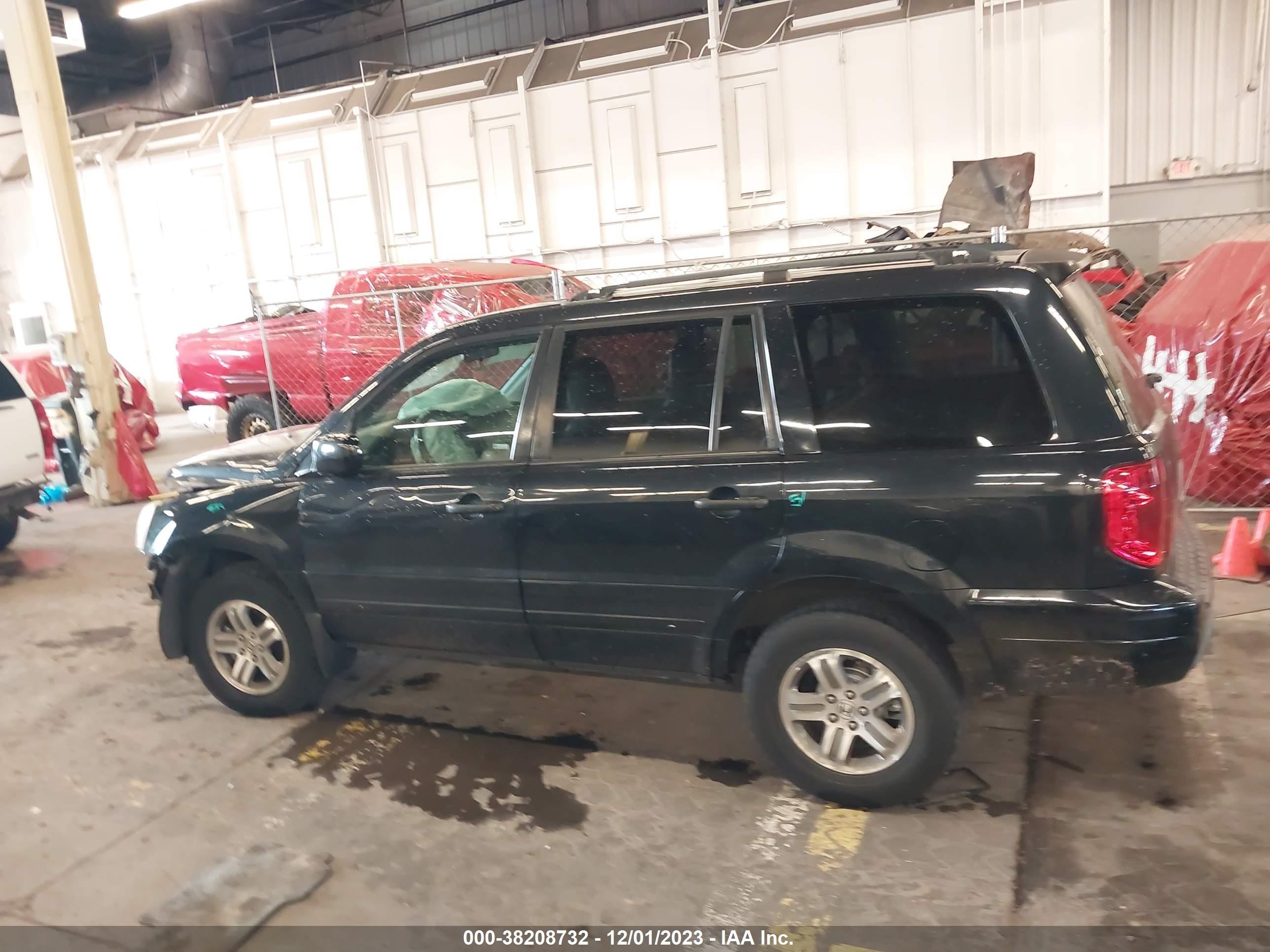 Photo 13 VIN: 2HKYF18574H570044 - HONDA PILOT 