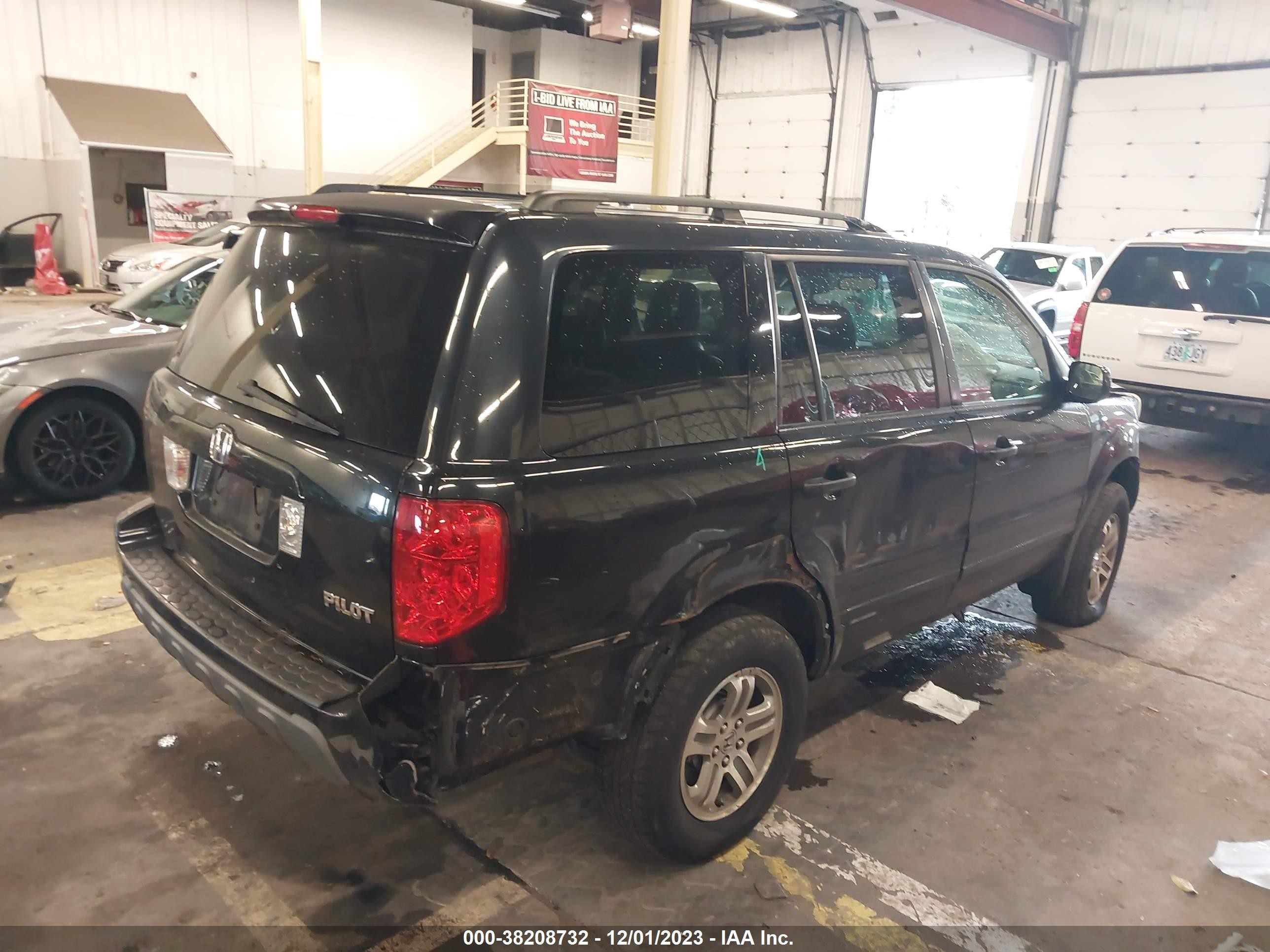 Photo 3 VIN: 2HKYF18574H570044 - HONDA PILOT 