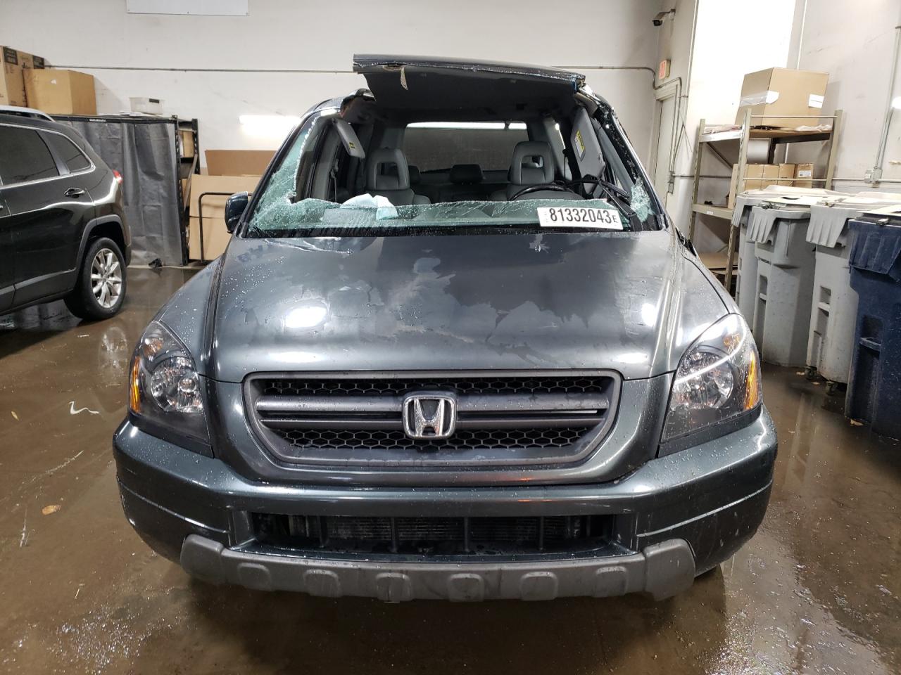 Photo 4 VIN: 2HKYF18583H560010 - HONDA PILOT 