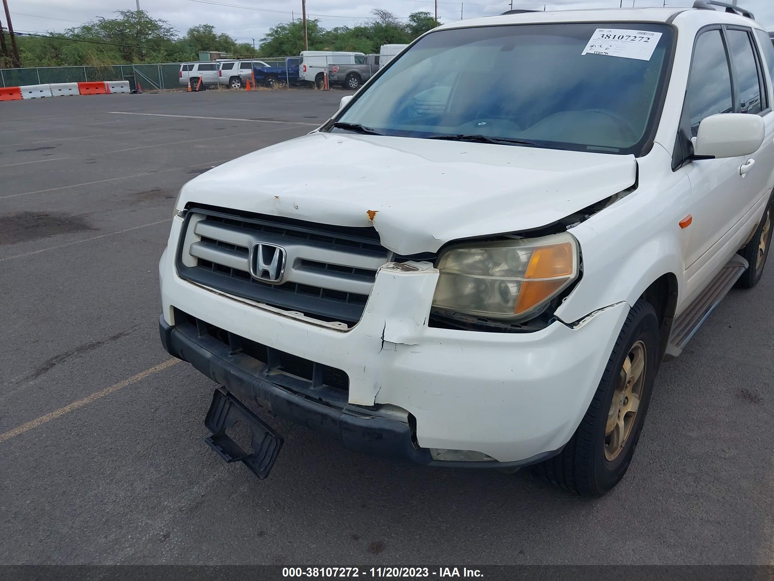 Photo 5 VIN: 2HKYF18586H517601 - HONDA PILOT 