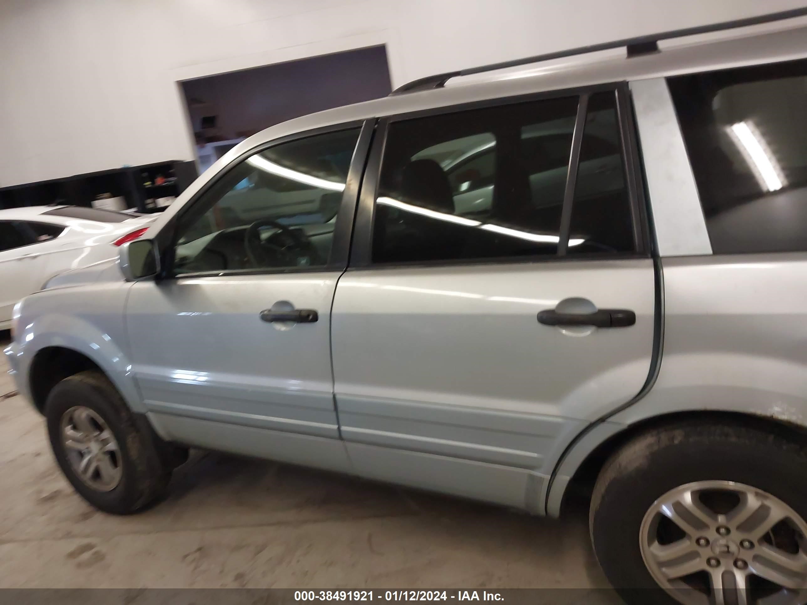 Photo 14 VIN: 2HKYF18593H554961 - HONDA PILOT 