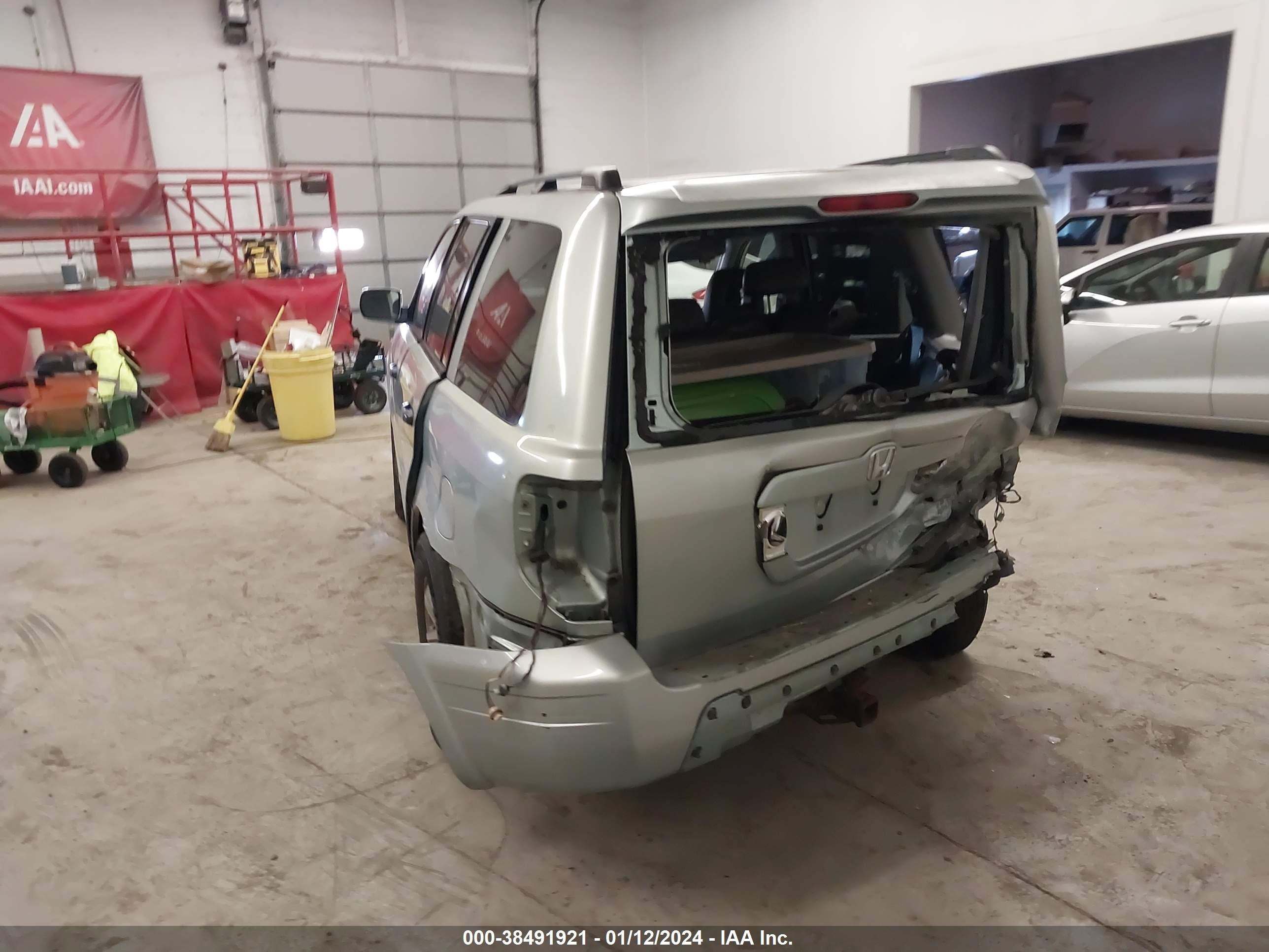 Photo 2 VIN: 2HKYF18593H554961 - HONDA PILOT 