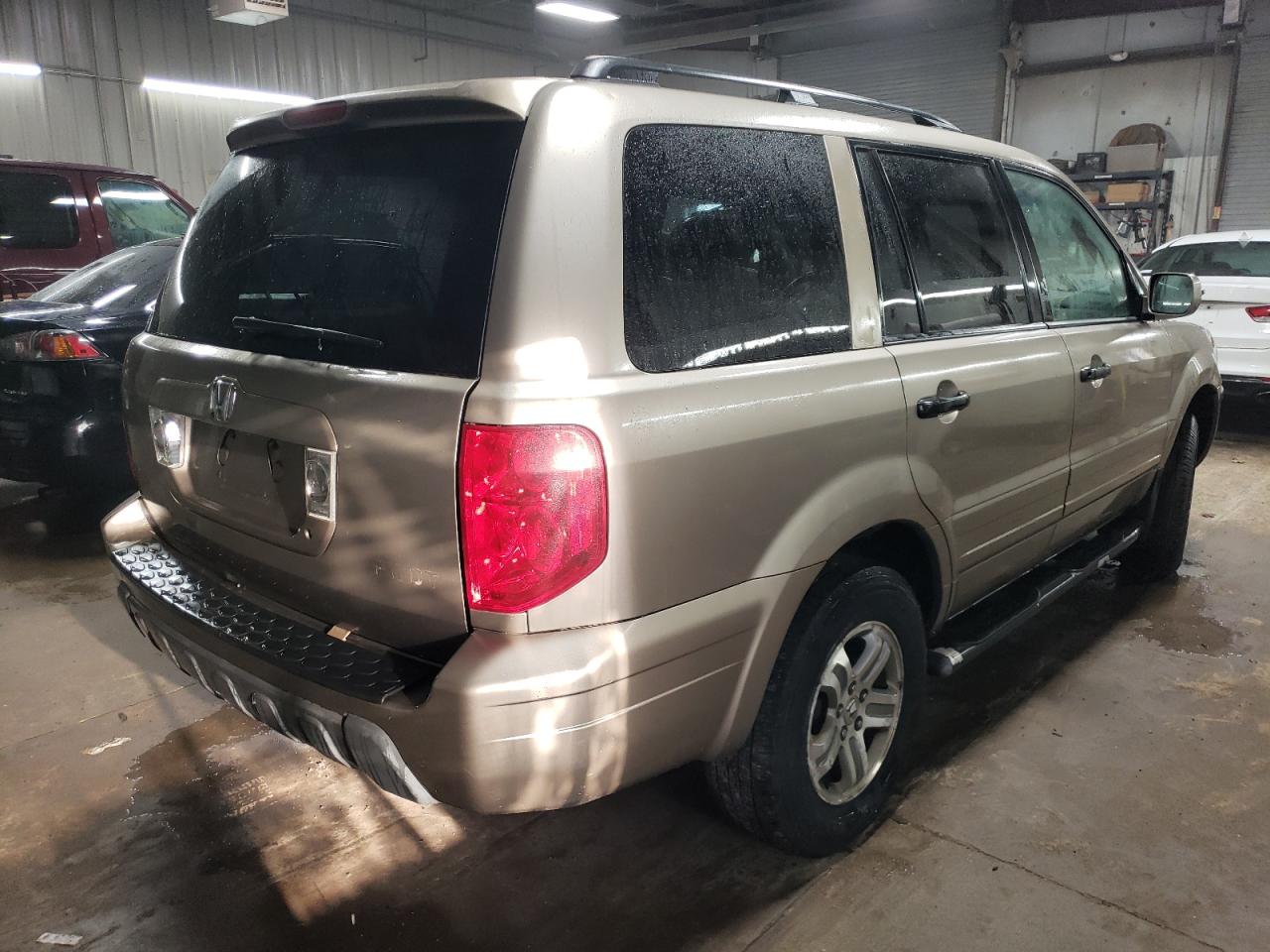 Photo 2 VIN: 2HKYF18593H571842 - HONDA PILOT 