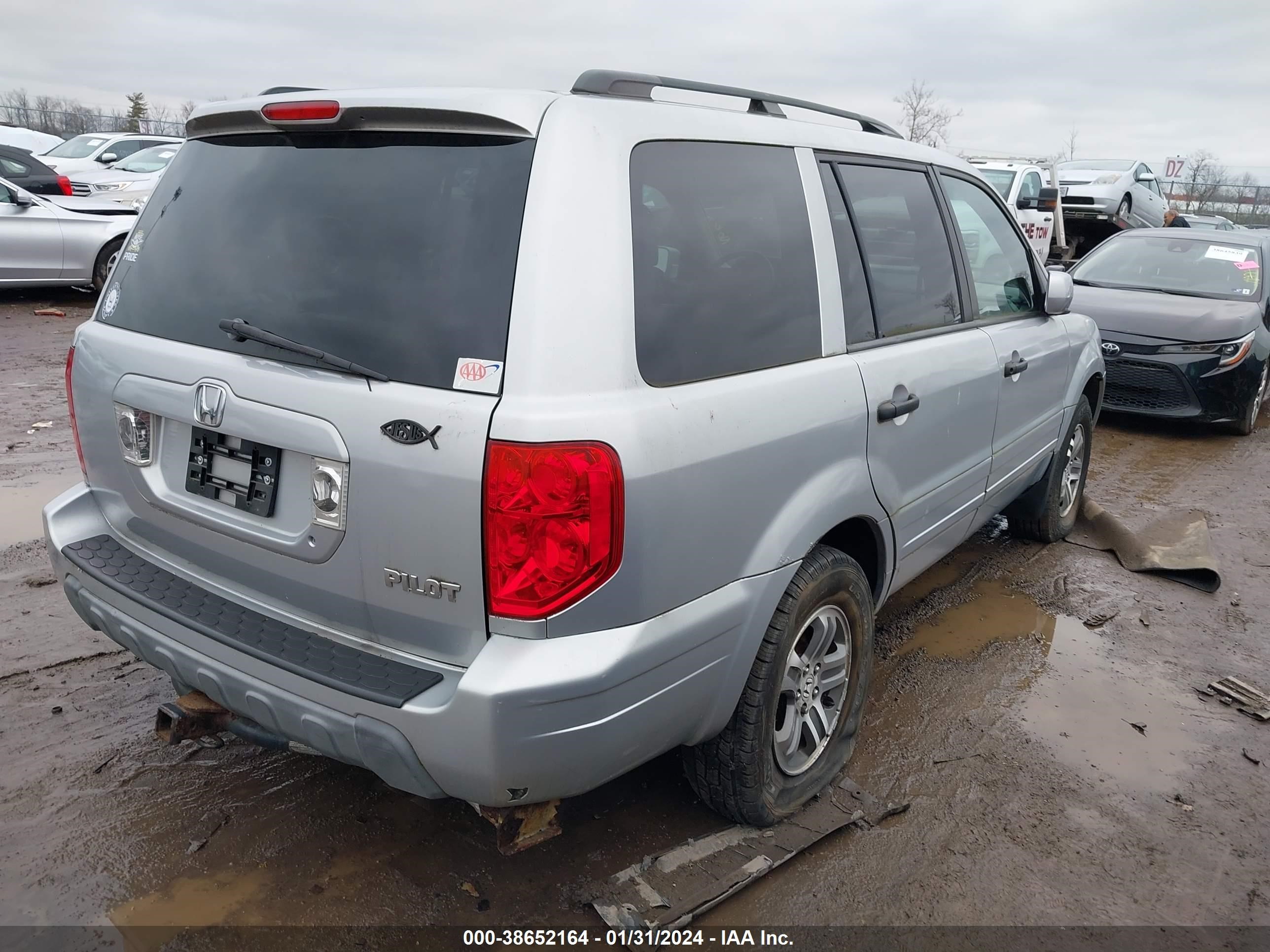 Photo 3 VIN: 2HKYF18594H525901 - HONDA PILOT 