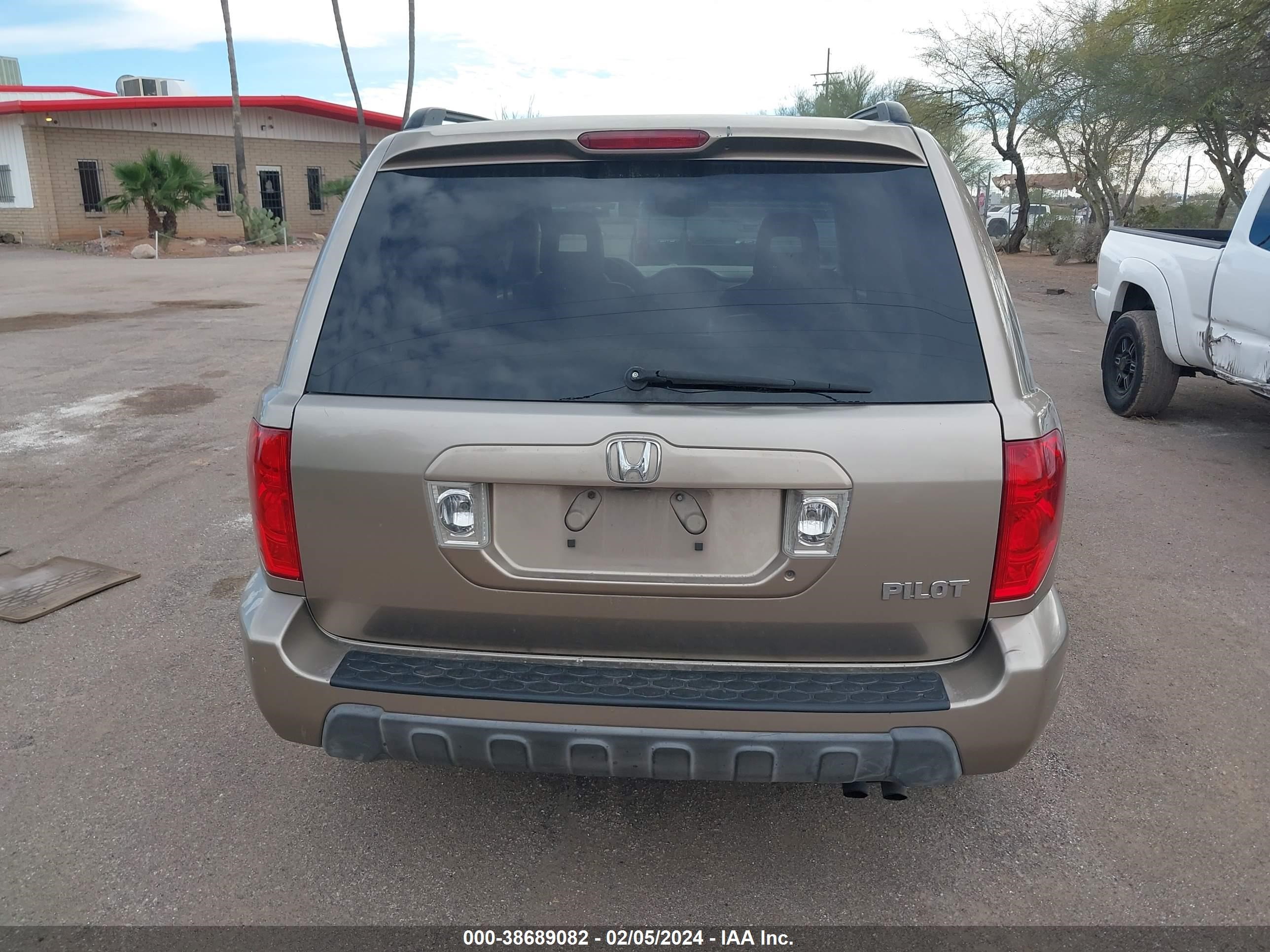 Photo 15 VIN: 2HKYF185X4H550676 - HONDA PILOT 