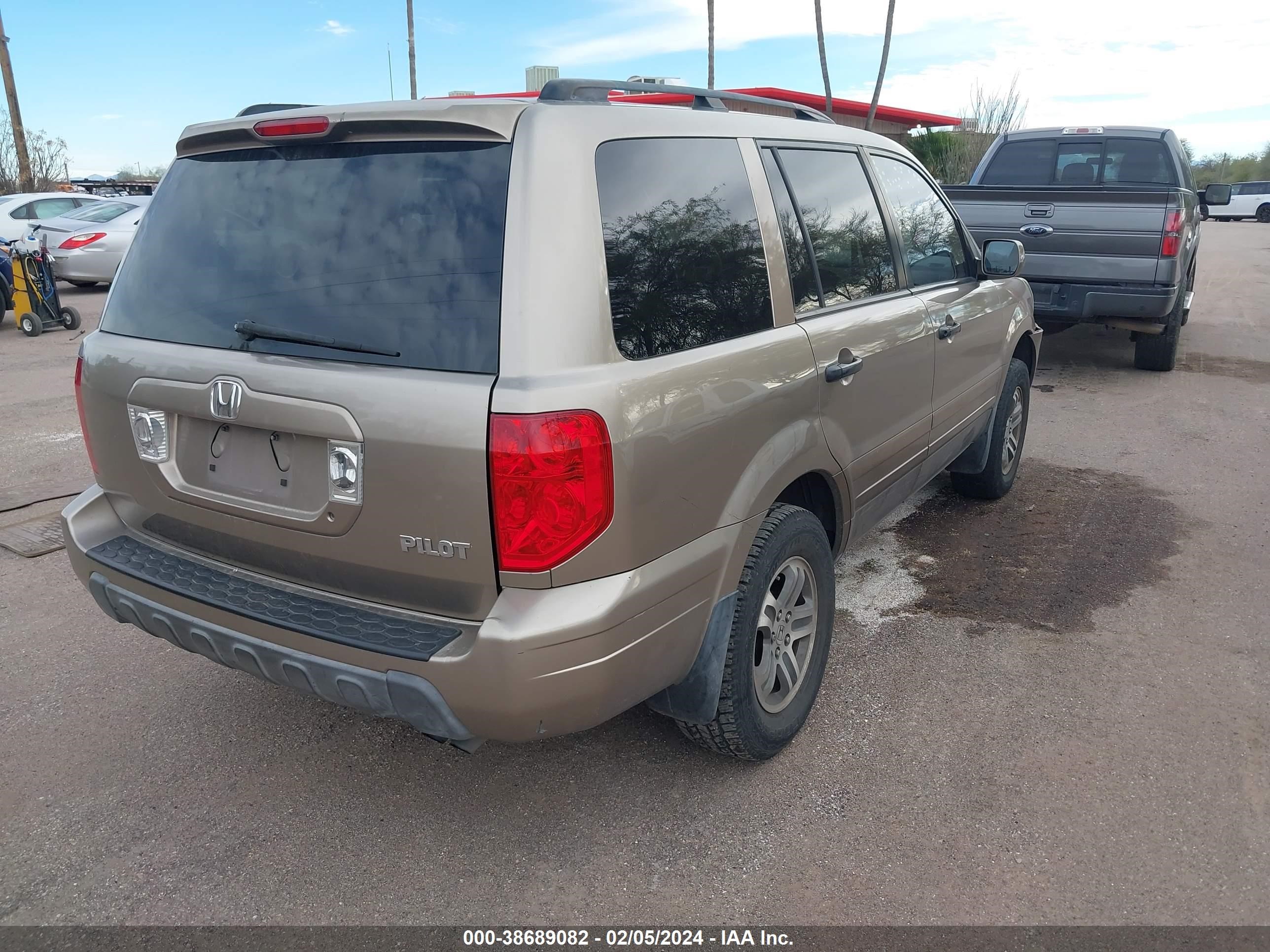 Photo 3 VIN: 2HKYF185X4H550676 - HONDA PILOT 