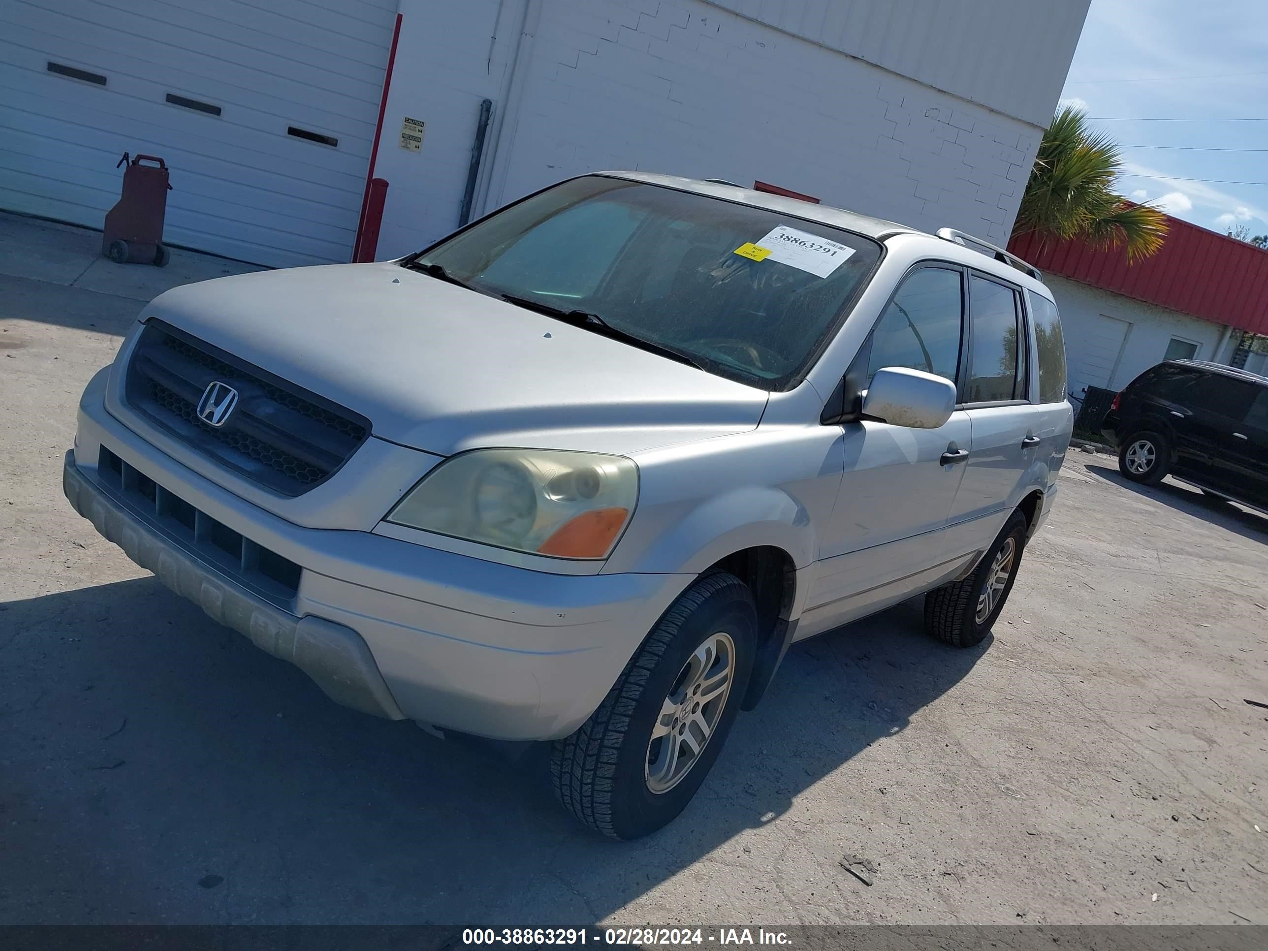 Photo 1 VIN: 2HKYF185X4H553836 - HONDA PILOT 