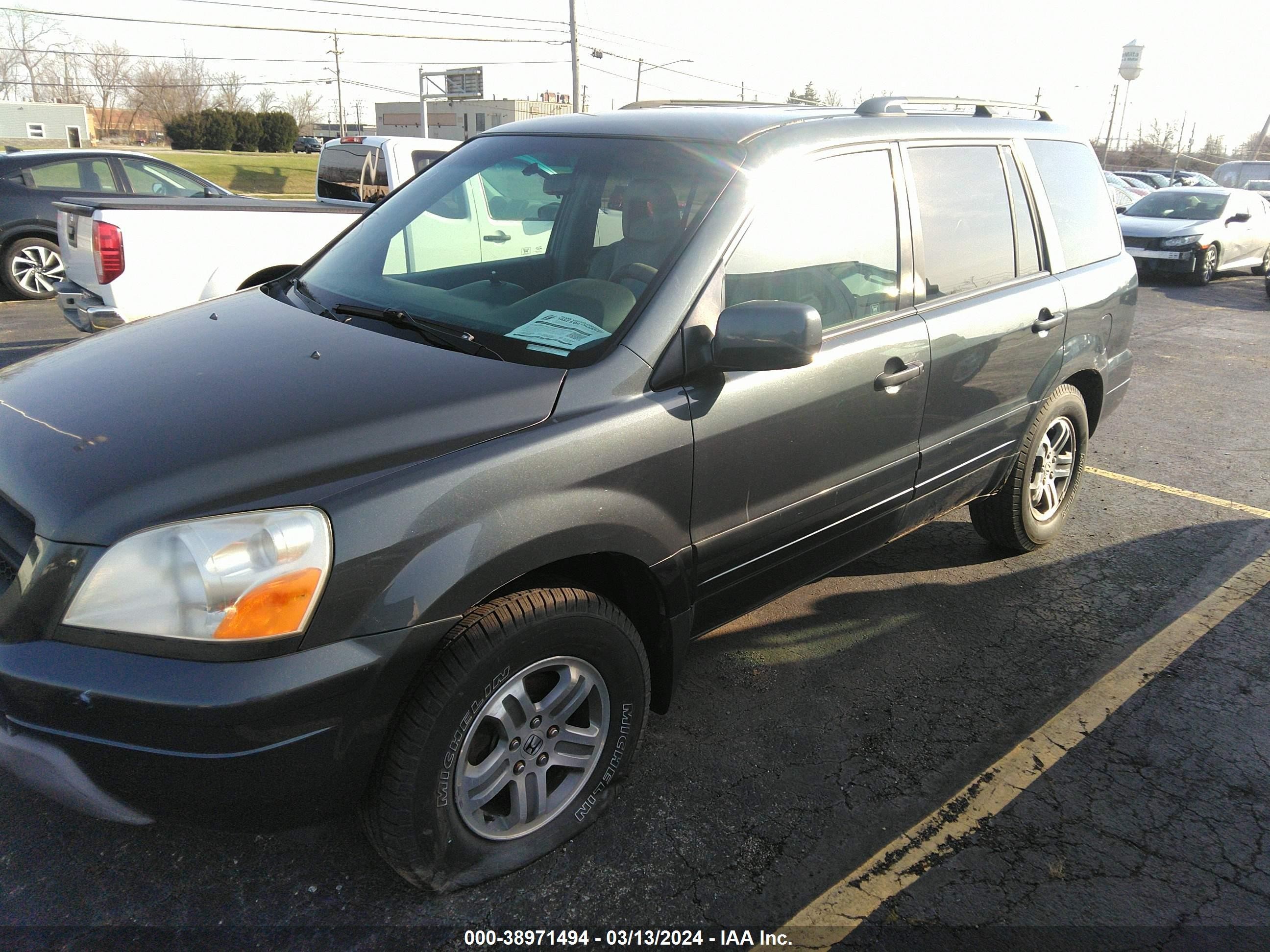 Photo 1 VIN: 2HKYF185X4H609855 - HONDA PILOT 