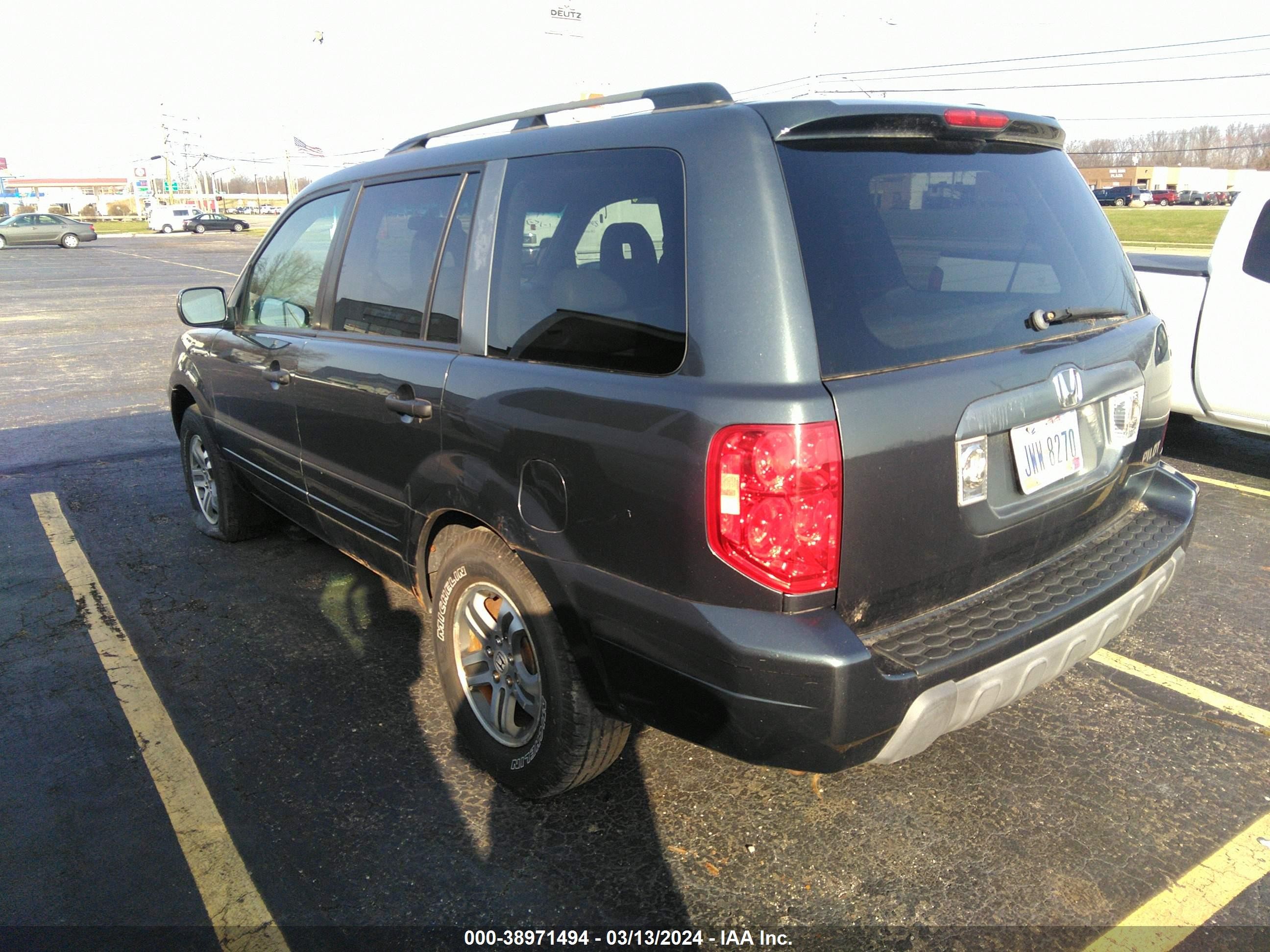 Photo 2 VIN: 2HKYF185X4H609855 - HONDA PILOT 