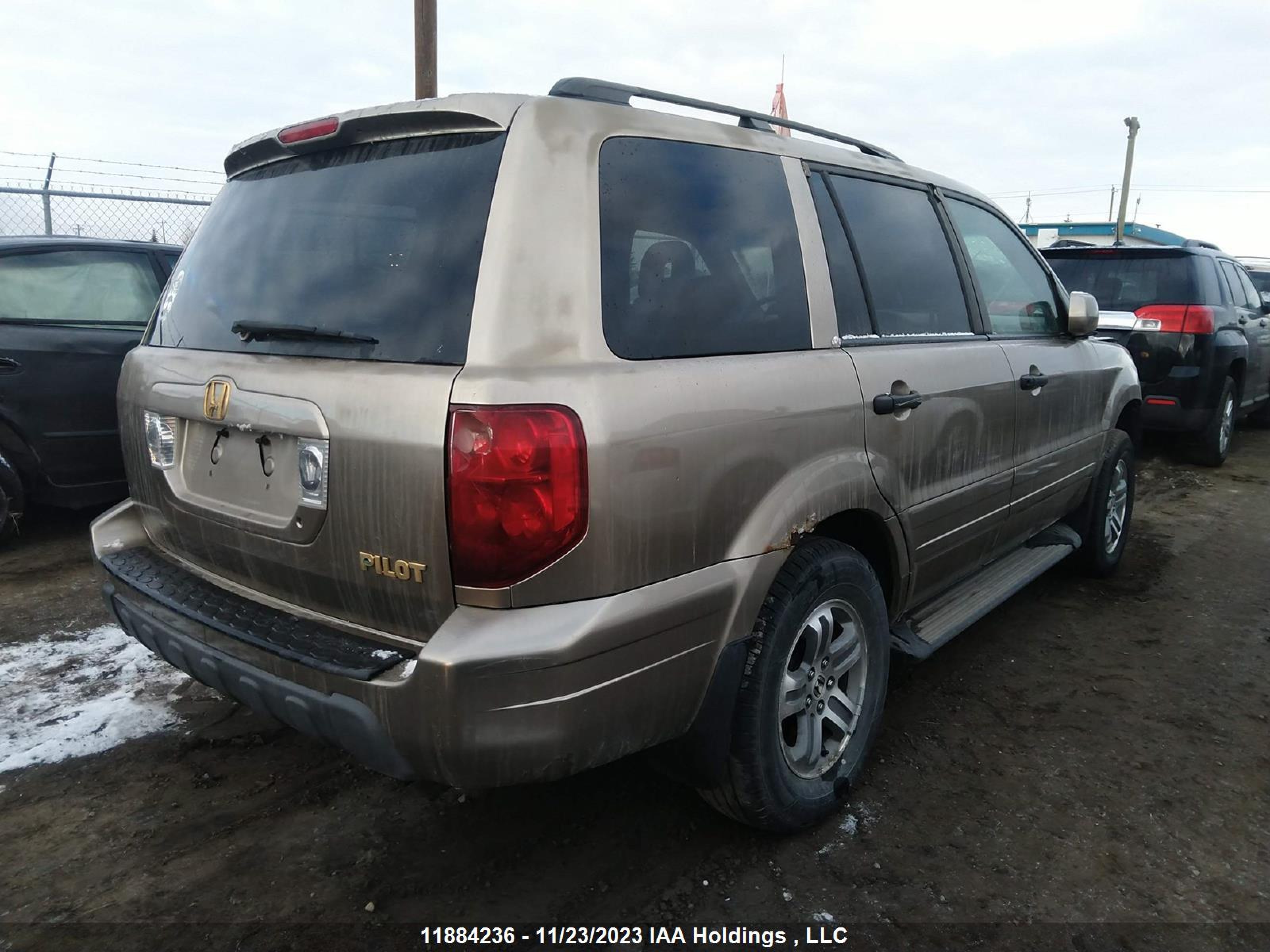 Photo 3 VIN: 2HKYF185X5H000749 - HONDA PILOT 