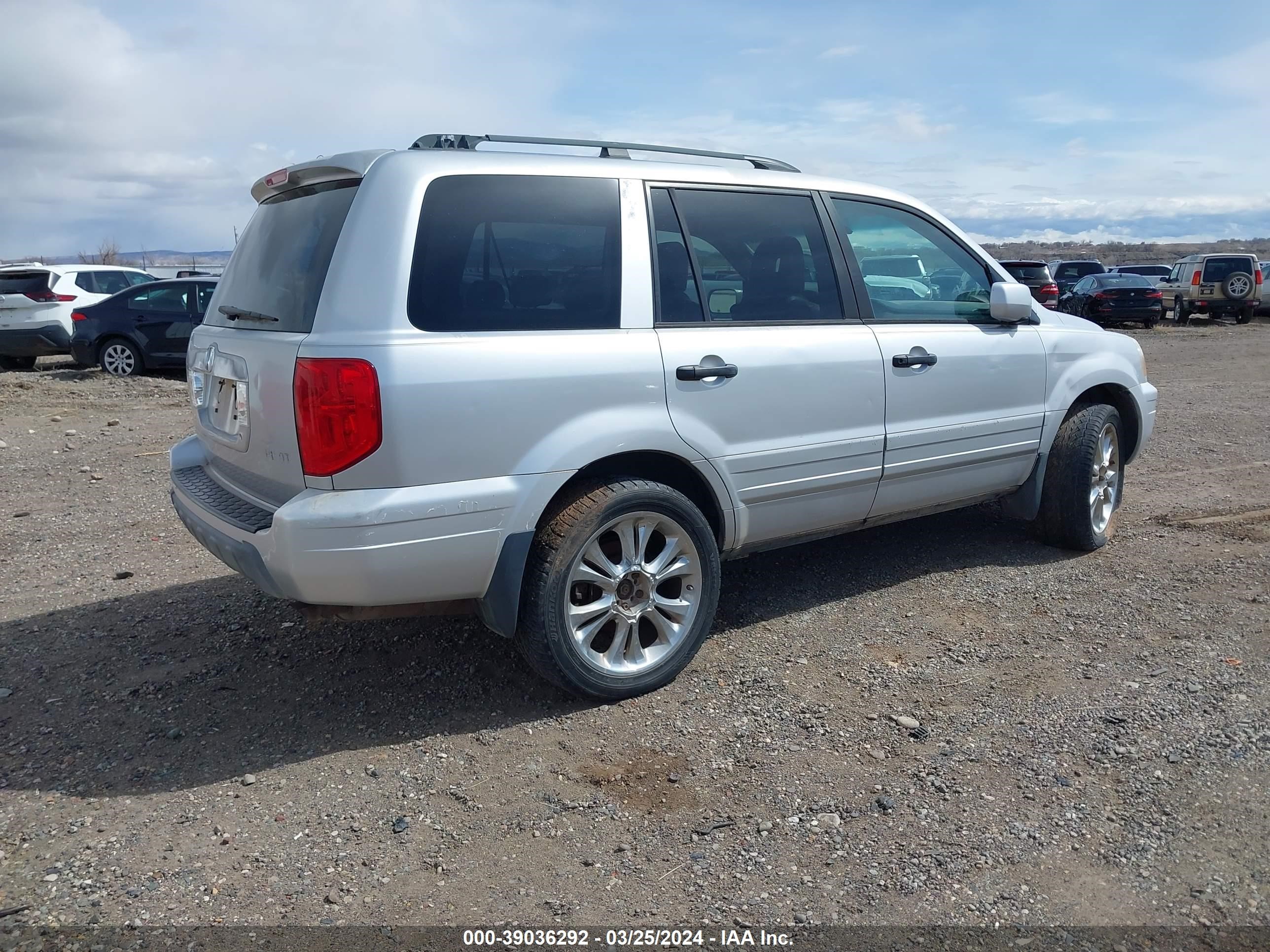 Photo 3 VIN: 2HKYF18603H537331 - HONDA PILOT 