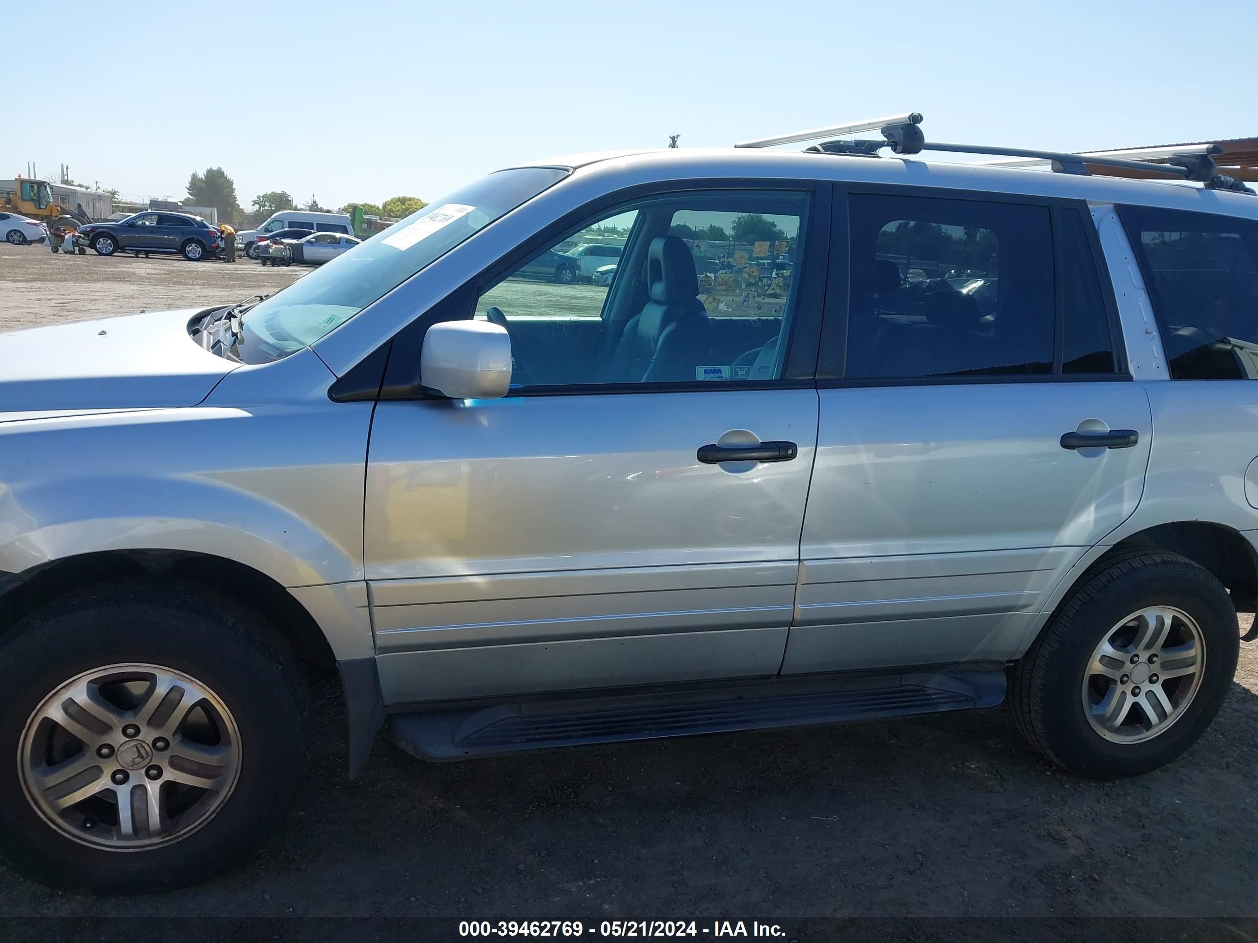 Photo 14 VIN: 2HKYF18604H524905 - HONDA PILOT 