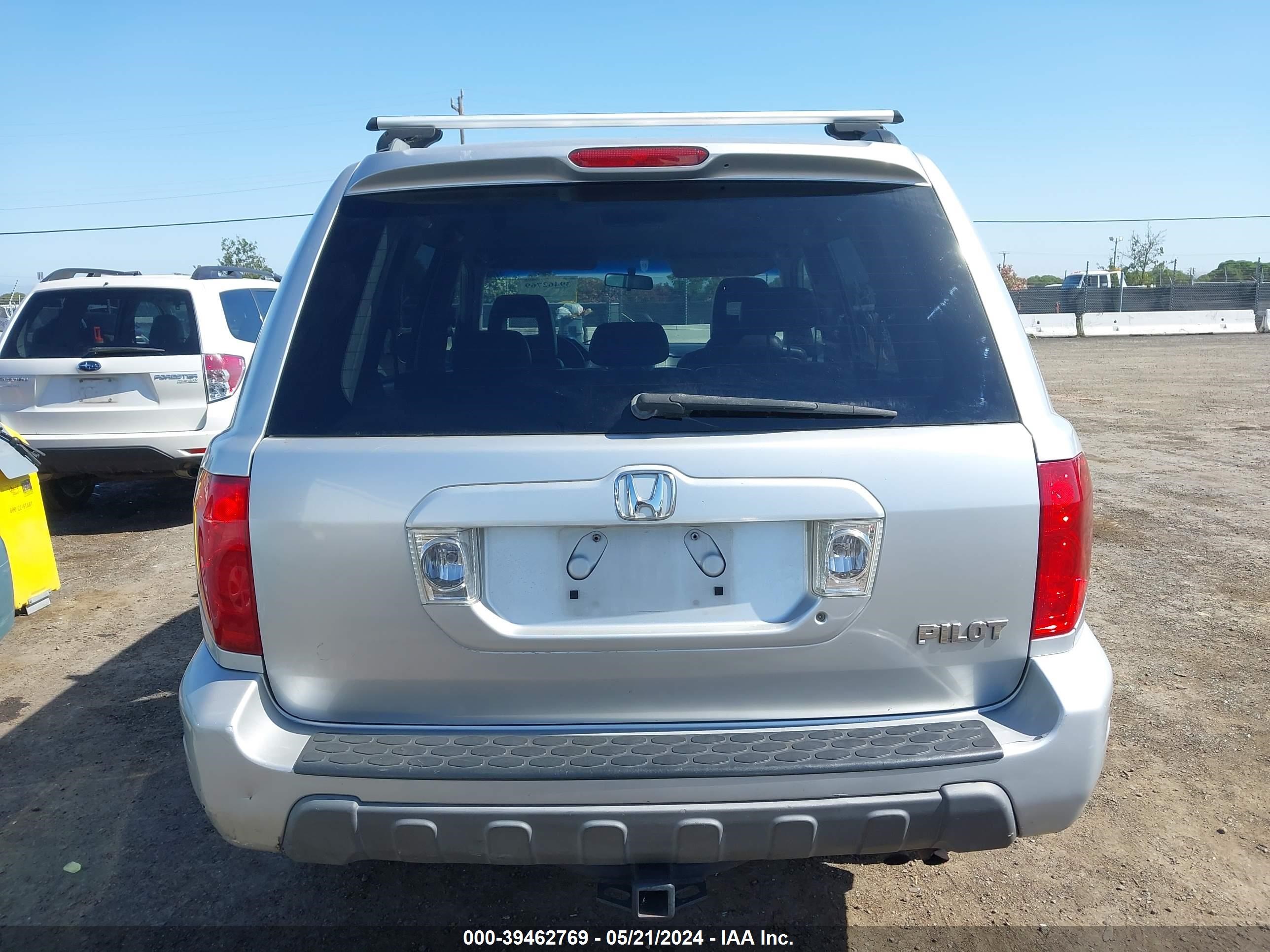 Photo 16 VIN: 2HKYF18604H524905 - HONDA PILOT 