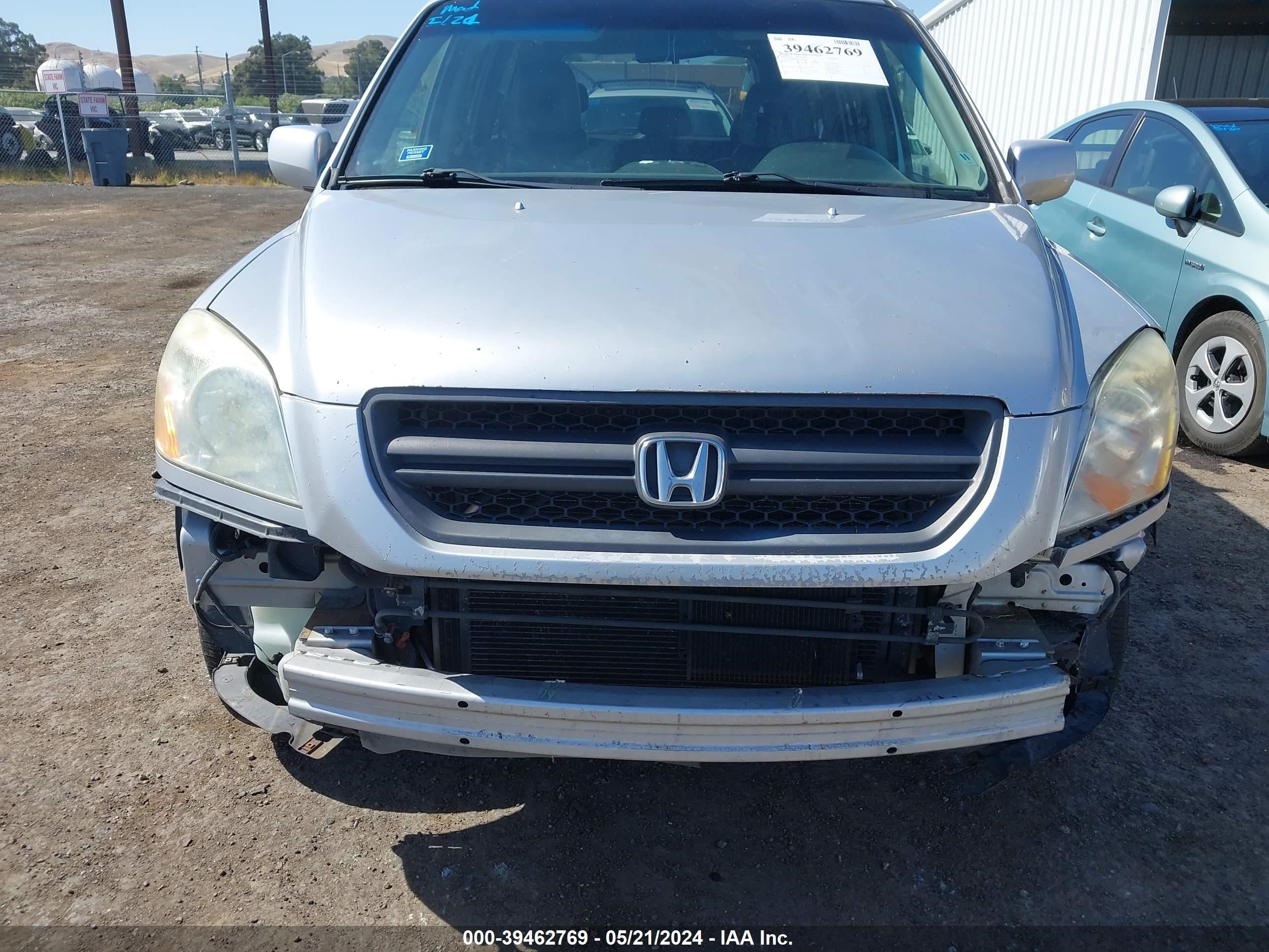 Photo 5 VIN: 2HKYF18604H524905 - HONDA PILOT 