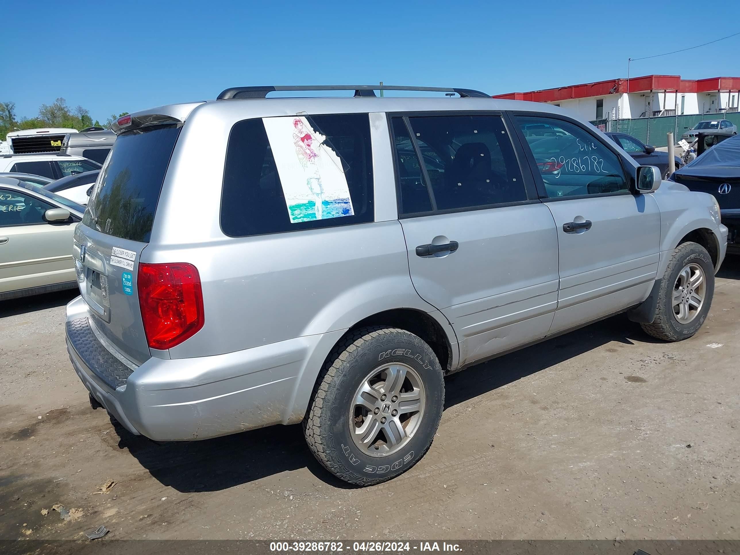 Photo 3 VIN: 2HKYF18613H582620 - HONDA PILOT 