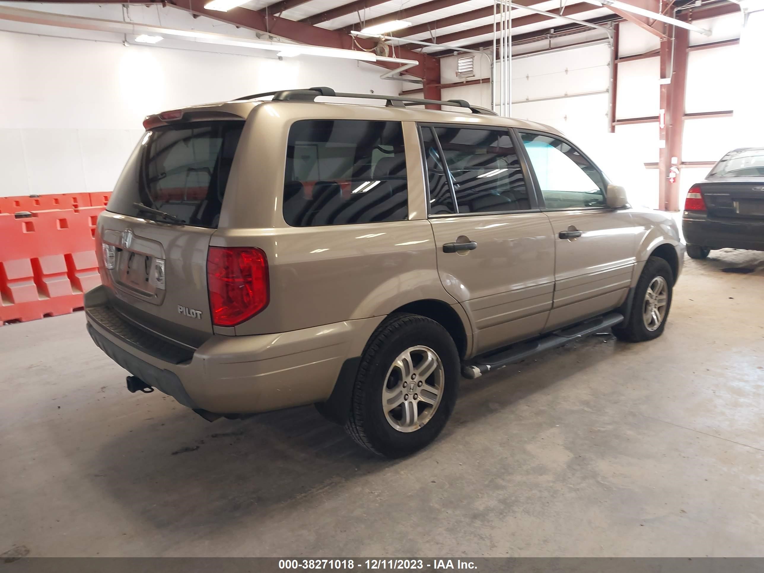 Photo 3 VIN: 2HKYF18614H514951 - HONDA PILOT 